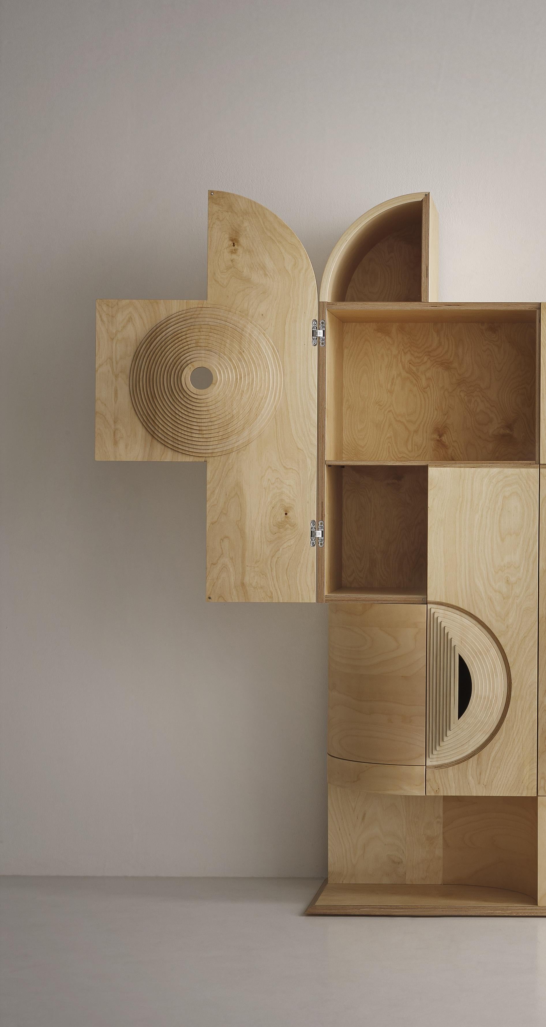 Legno Credenza scultorea in legno Esmeraldina made in Italy in vendita