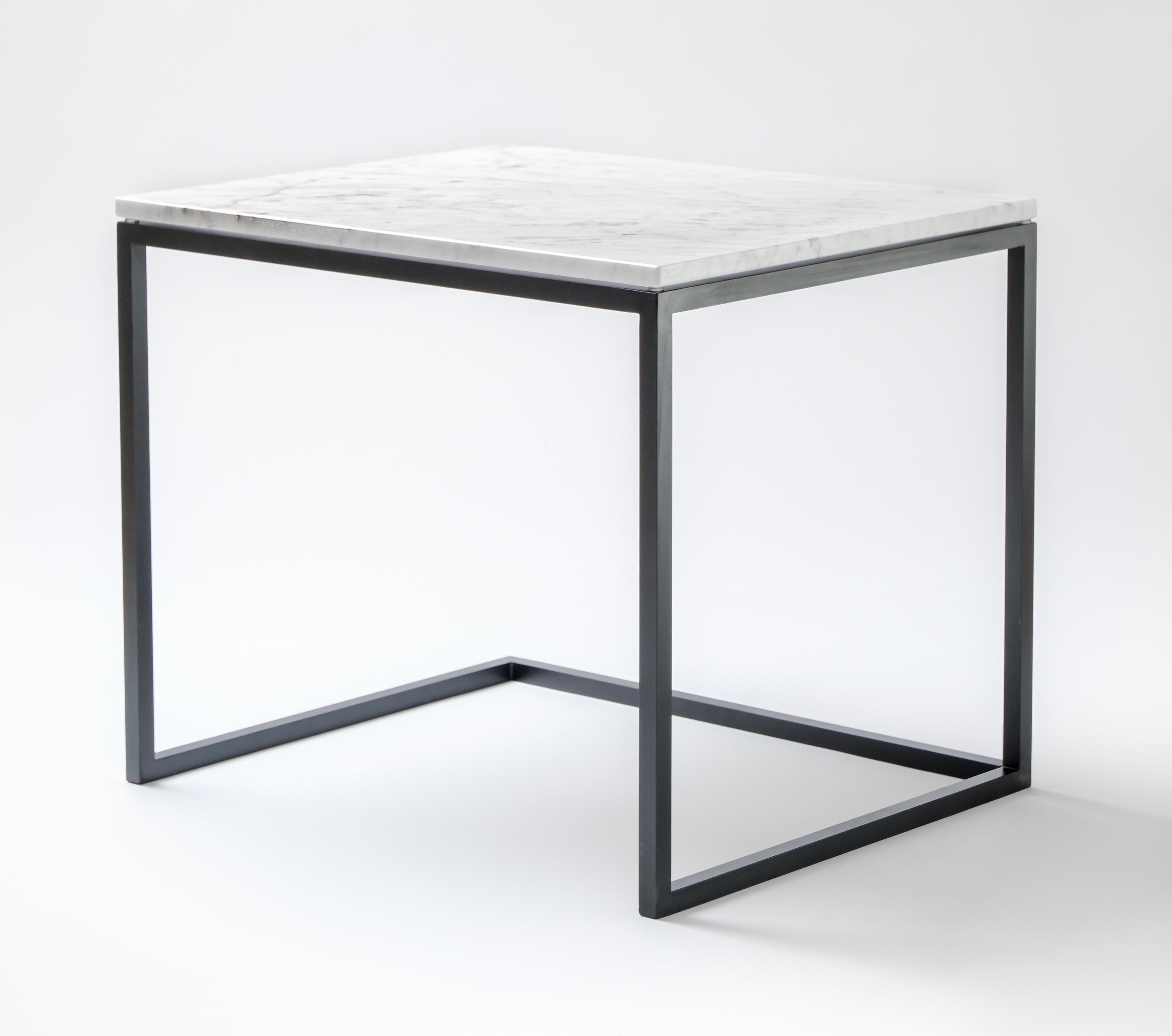 Polished ESOPO Modern Handmade Iron Coffee Table with White Carrara Marble Top For Sale