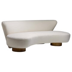 Espaldar Sofa by Juliana Lima Vasconcellos and Matheus Barreto on Wooden Base