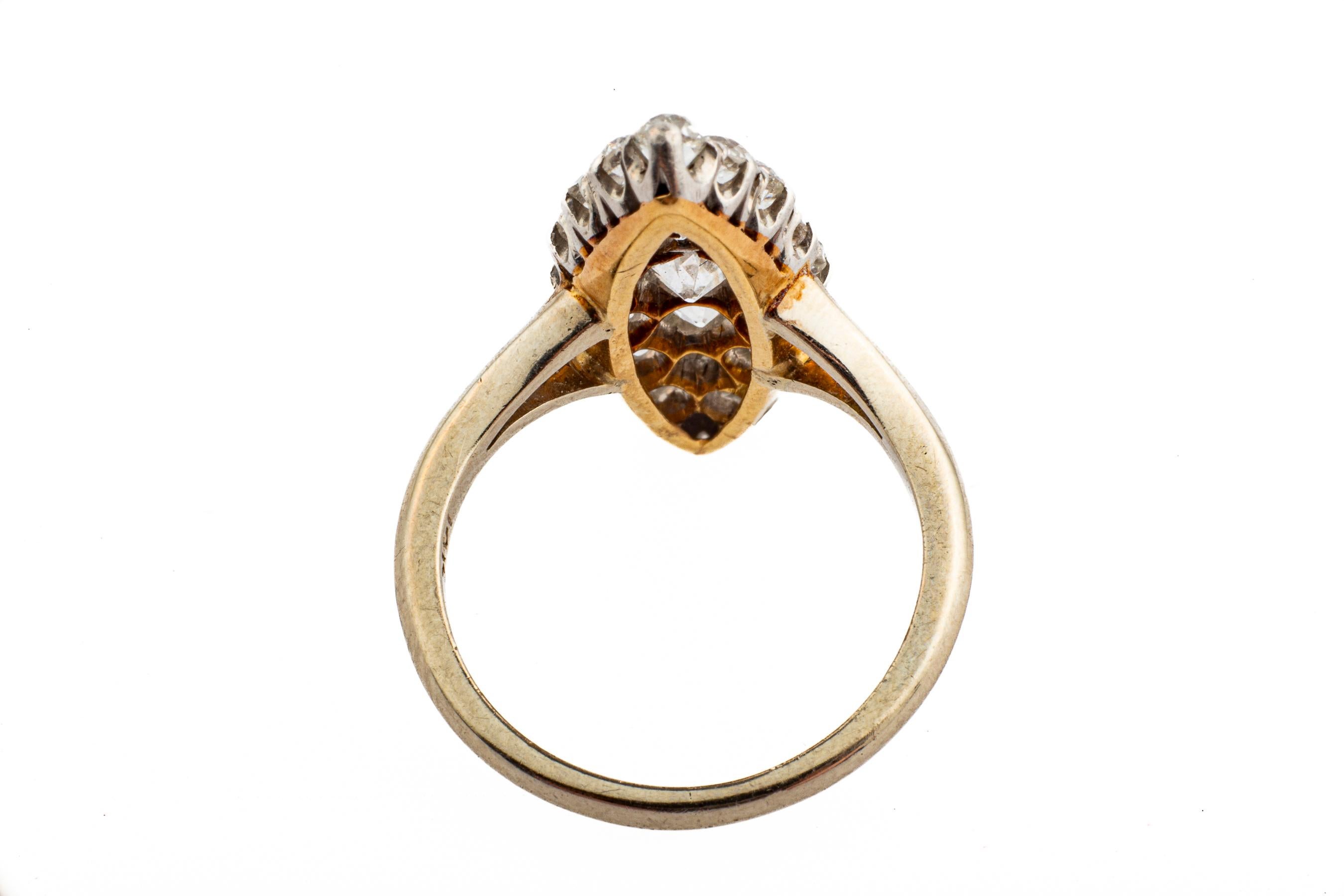 Diamants particulièrement fins dans une bague pavée de style édouardien en vente 1