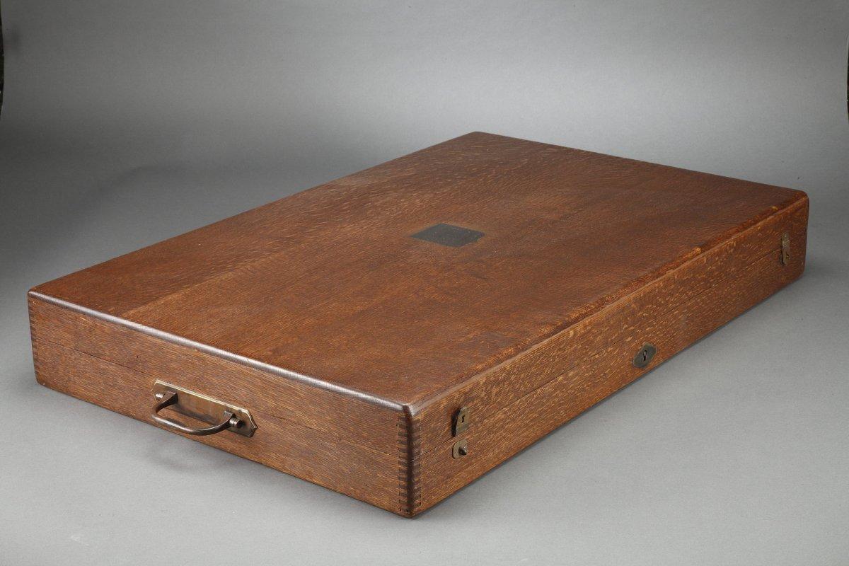 Surtout Table dans son coffre en Oak Fin du XIXe siècle en vente 2