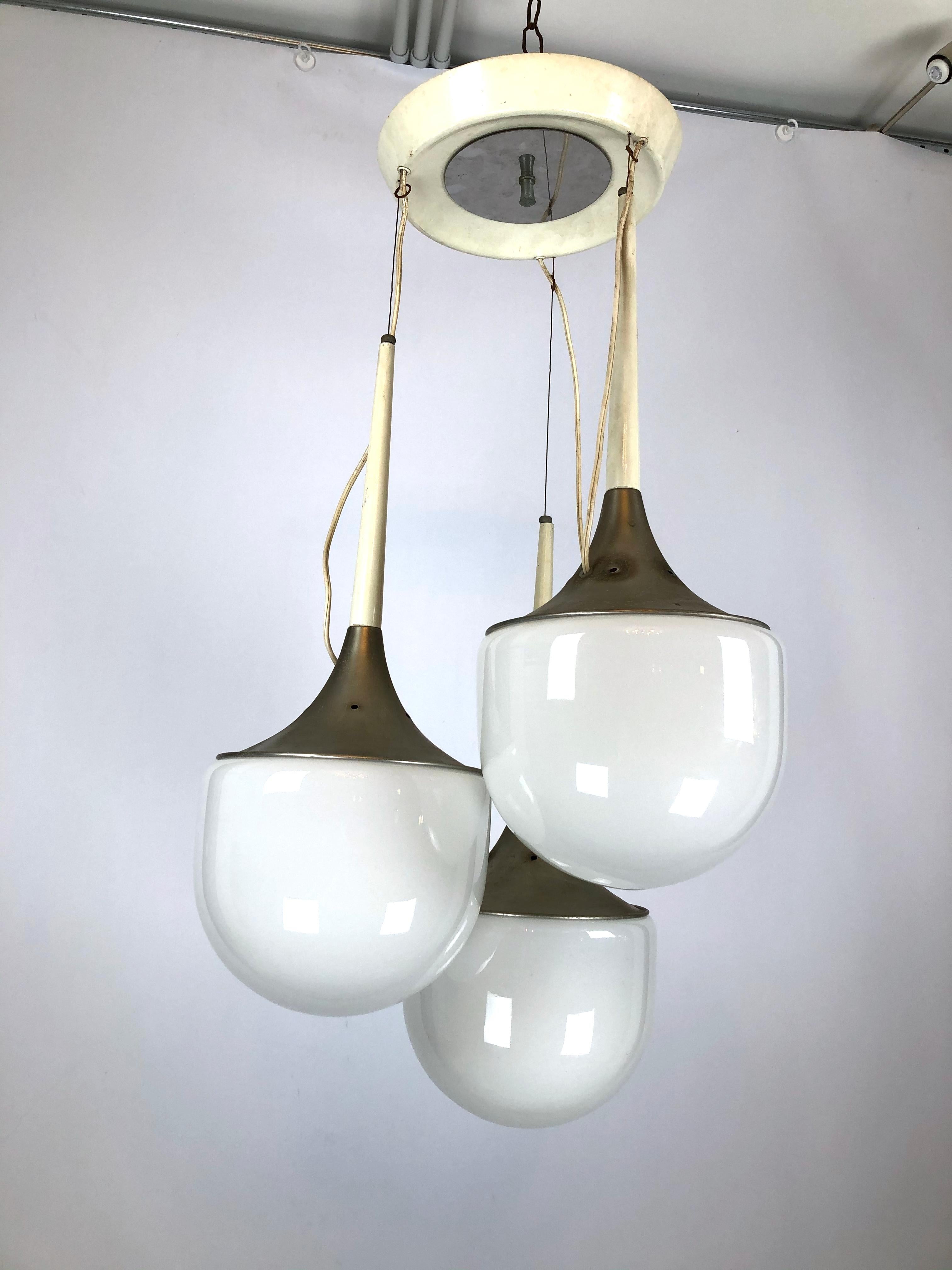 20ième siècle Esperia, Vintage Italian Glass and Metal Suspension Light Chandelier en vente