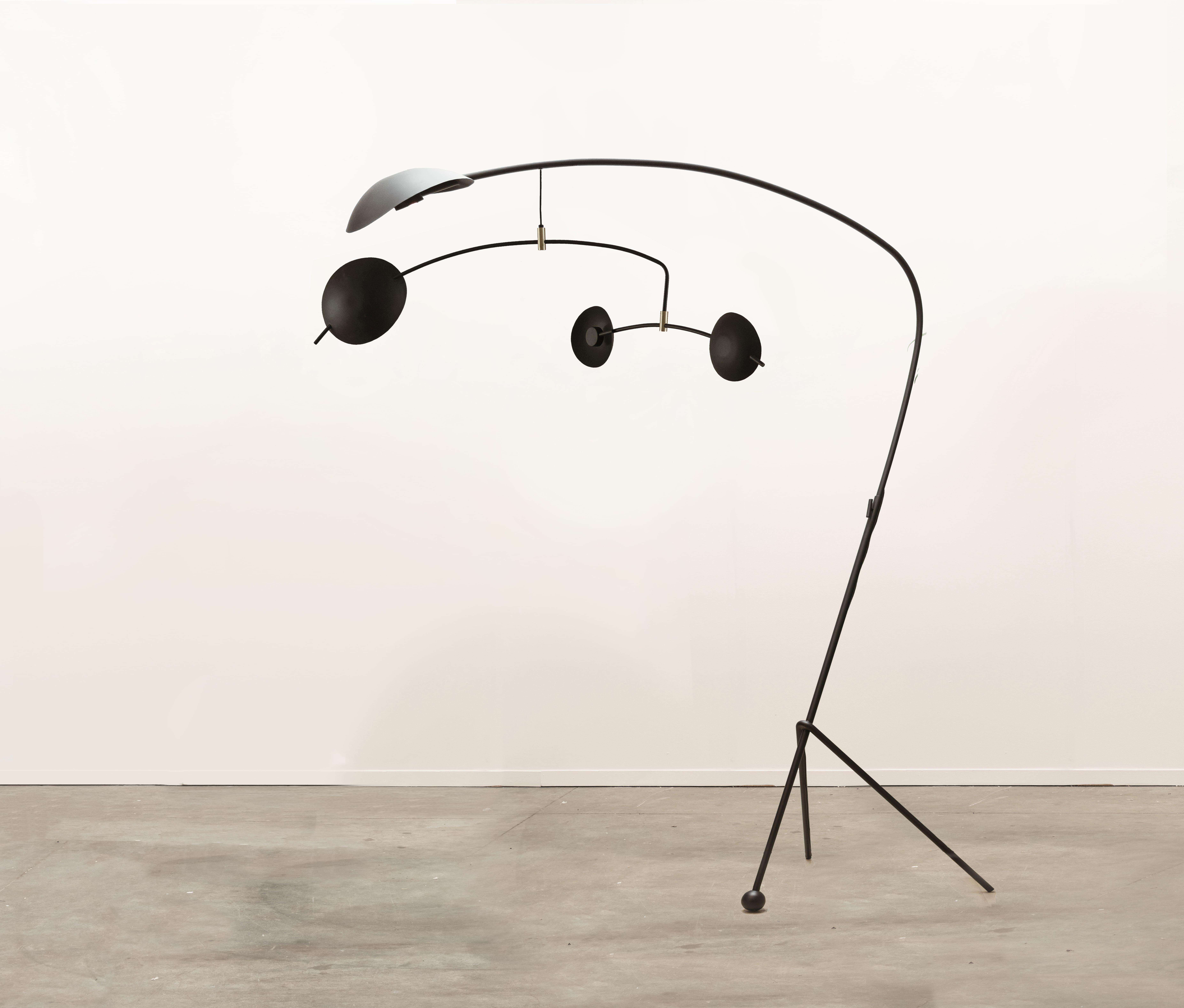 Rebeca Cors (México,1988). La obra de Cors oscila entre la escultura y la función, estudiando sus límites y puntos de encuentro. Como resultado, Cors crea Esculturas Abstractas y Esculturas Utilitarias.

Las composiciones materializadas encarnan