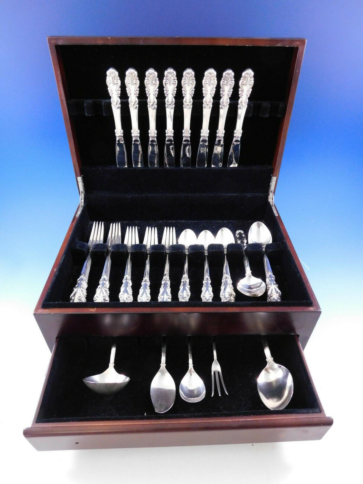 Esplanade by Towle sterling silver flatware set, 45 pieces. This set includes:

8 knives, 8 7/8