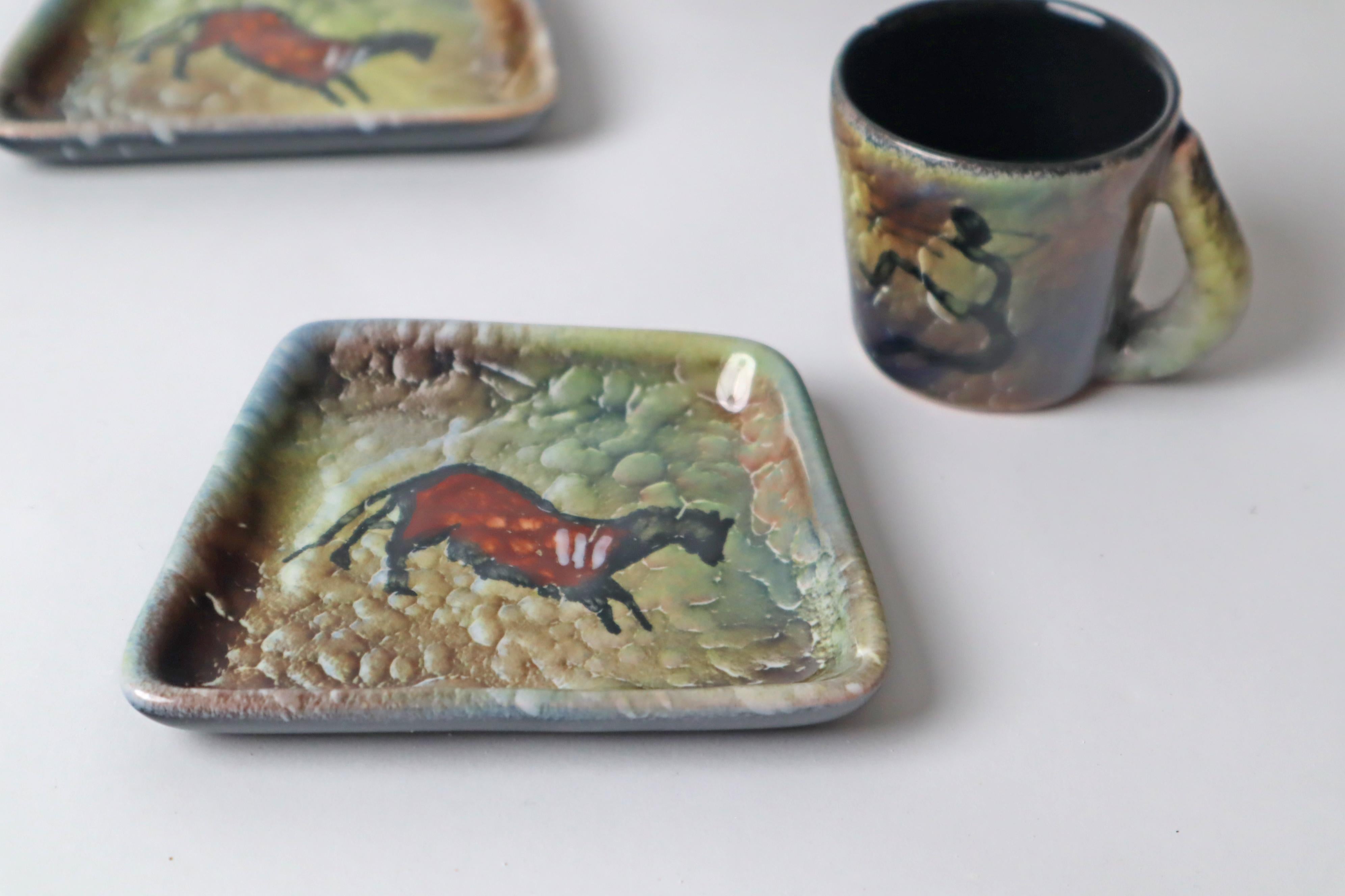Juego de café expreso para 6 personas con pintura de la Edad de Piedra Lascaux, Francia Años 60 Moderno de mediados de siglo en venta