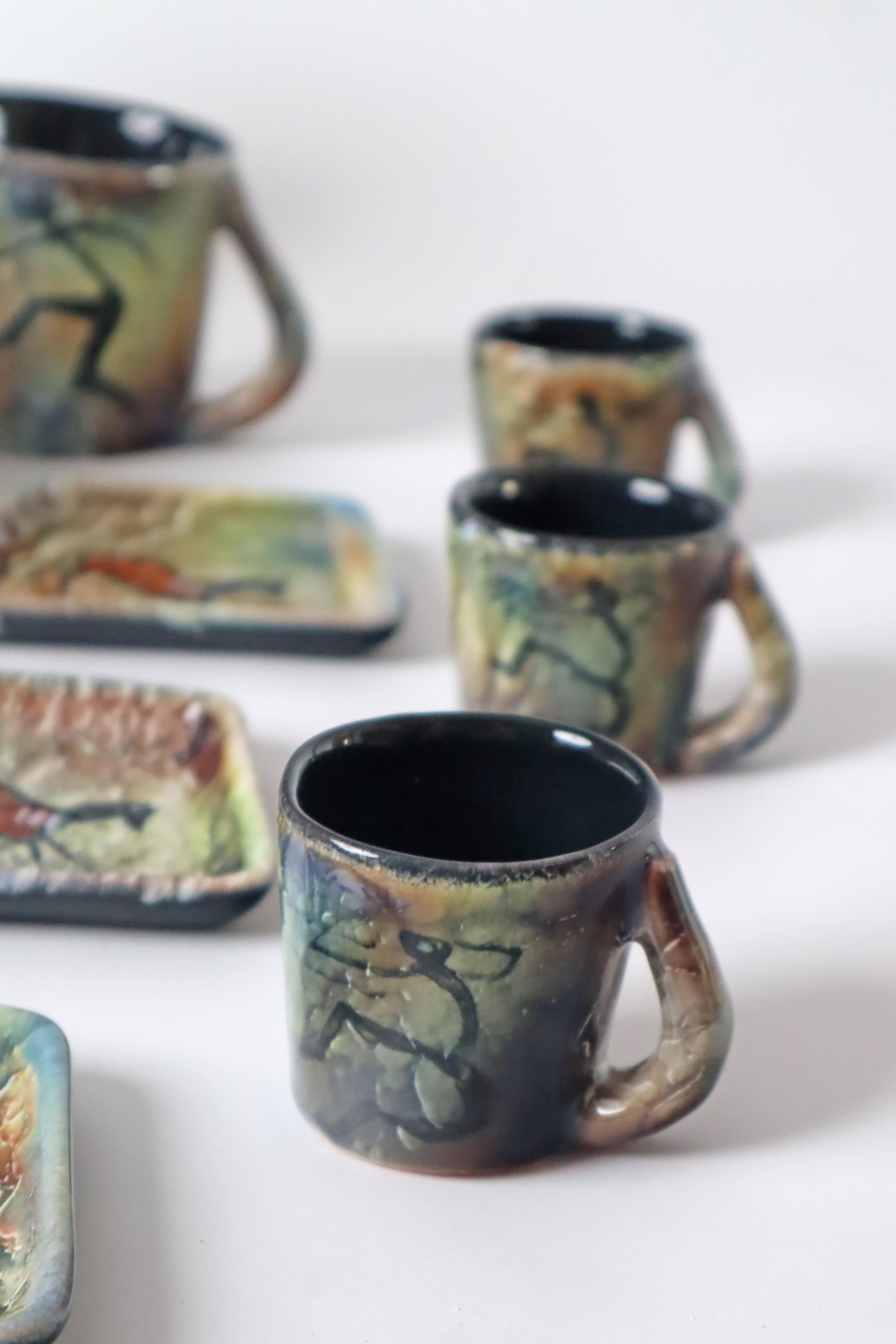 Juego de café expreso para 6 personas con pintura de la Edad de Piedra Lascaux, Francia Años 60 Alfarería en venta