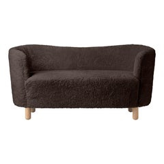 Divano Mingle in pelle di pecora Espresso e Oak Naturale di By Lassen