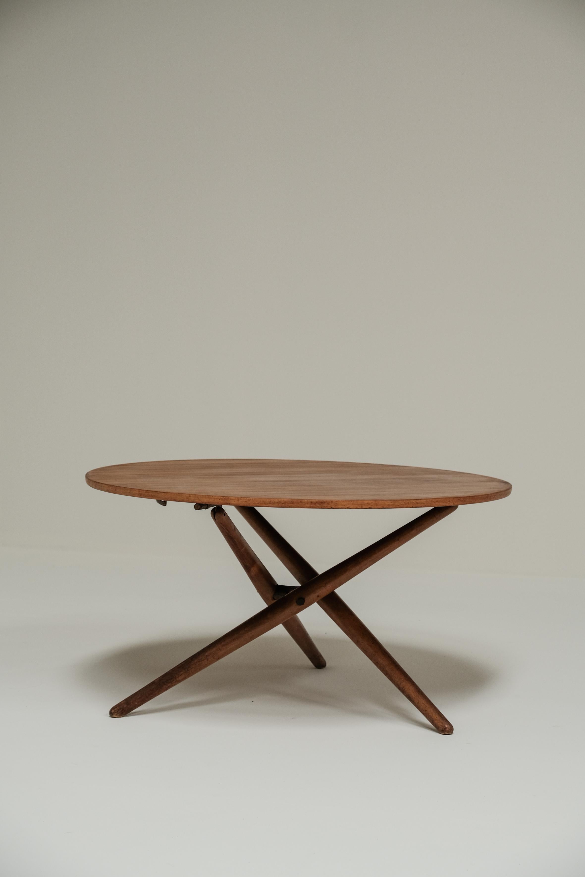 Ess Tee Tisch by Jurg Bally for wohnlife 1950, adjustable height 3