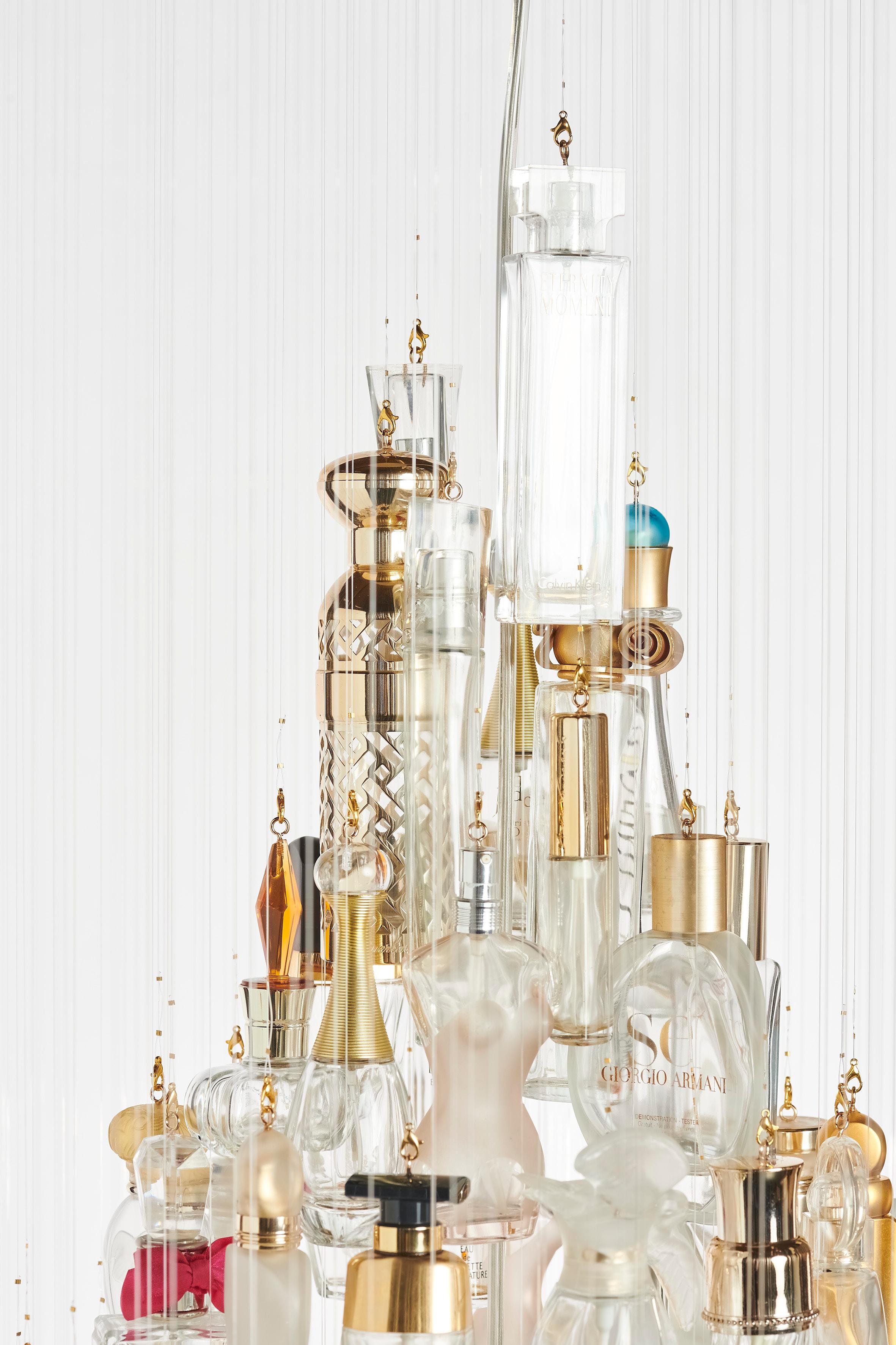 Other Essence Chandelier 85 Gold For Sale