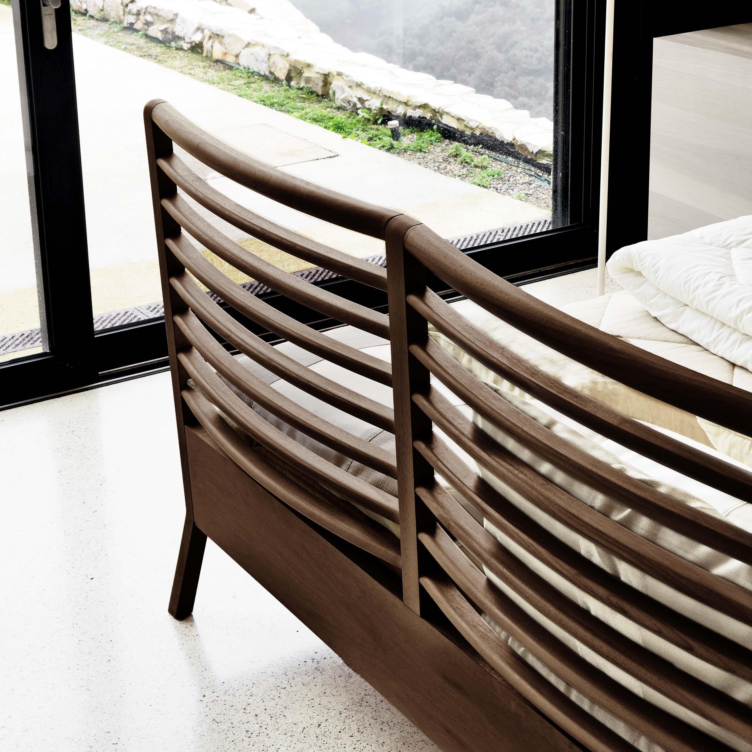 Essentia Bed by Dale Italia
Dimensions: D 213 x W 170 x H 102,5 cm.
Materials: Walnut.

Bed with solid walnut frame. Slats (160 x 200 cm) are not included. (excluded) Available in two different sizes and two finishes: natural and grey walnut.