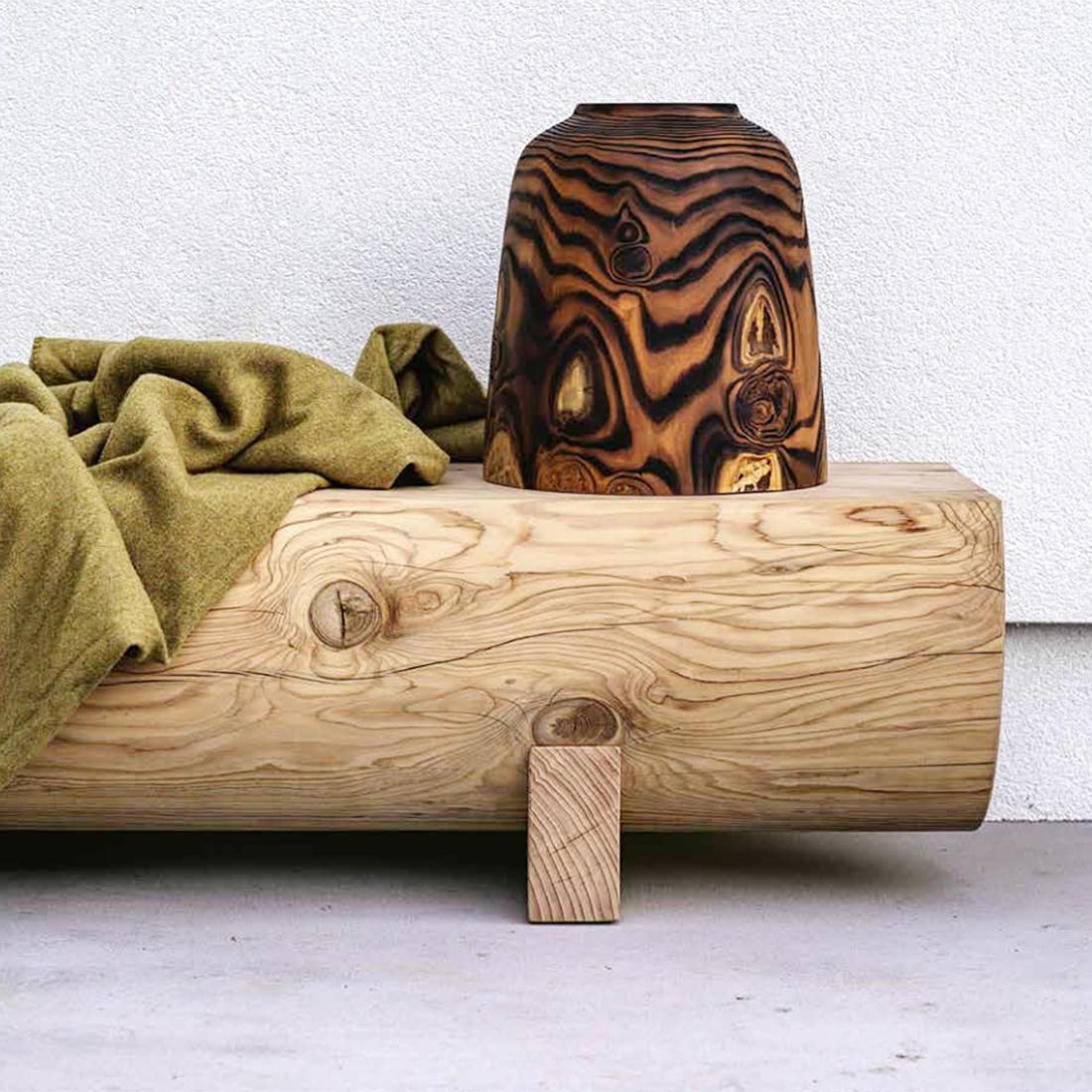 Italian Essential Cedar Bench in Natural Cedar Wood For Sale