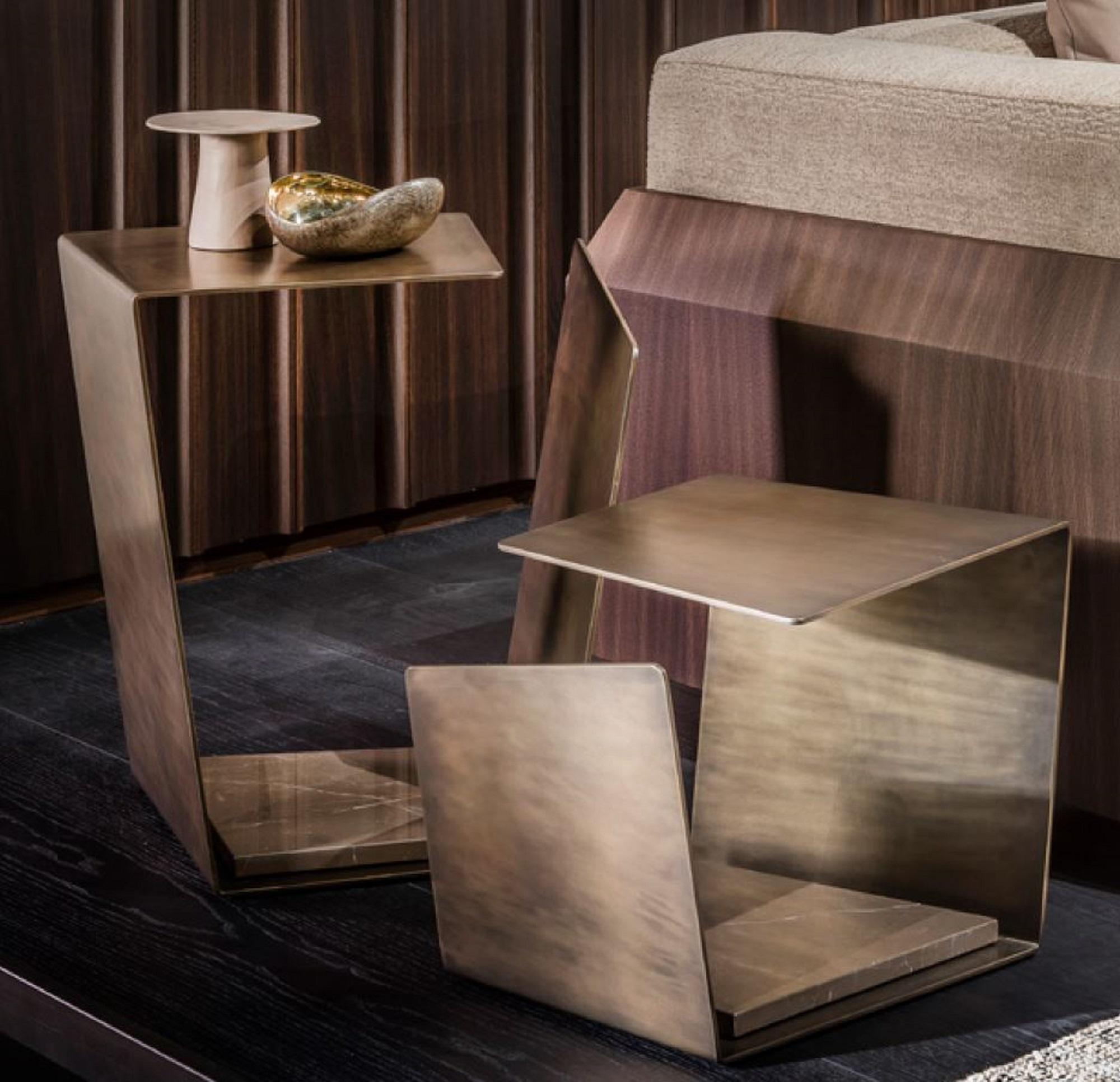 italien Petite table essentielle en vente