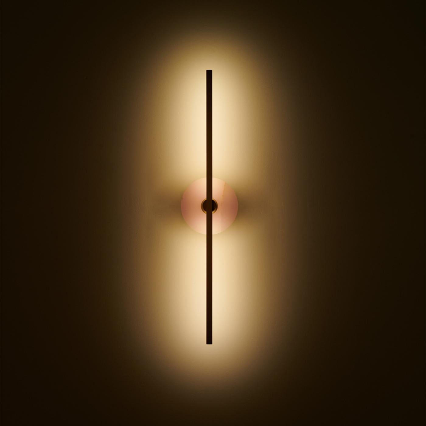 Lampada da parete Essential Stick in ottone satinato e onice rosa di Matlight In condizioni Nuovo in vendita a Milan, IT