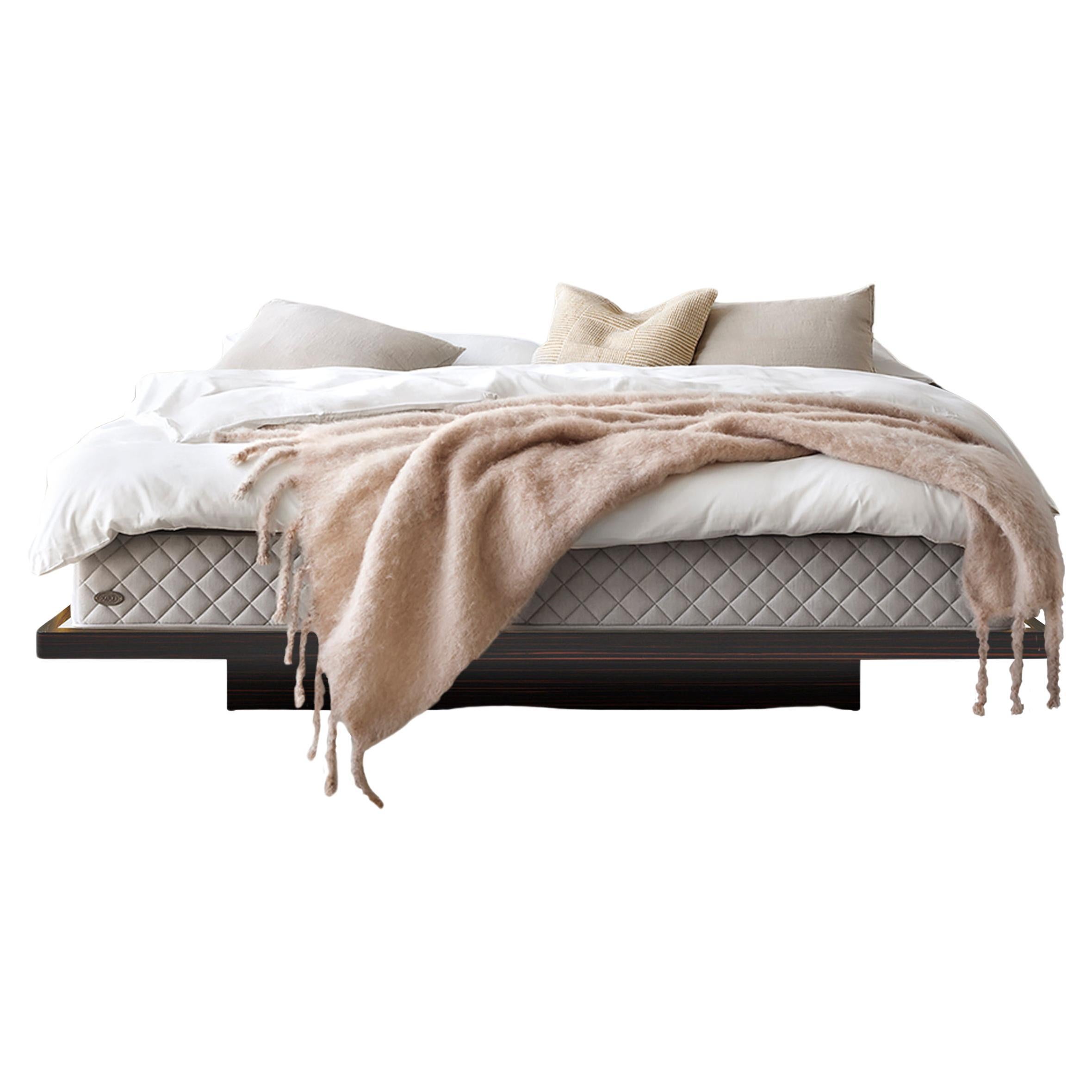 Essex-Bett, Leder-, Holz- und Spiegelbett mit optionaler Nachttischleuchte (King) im Angebot