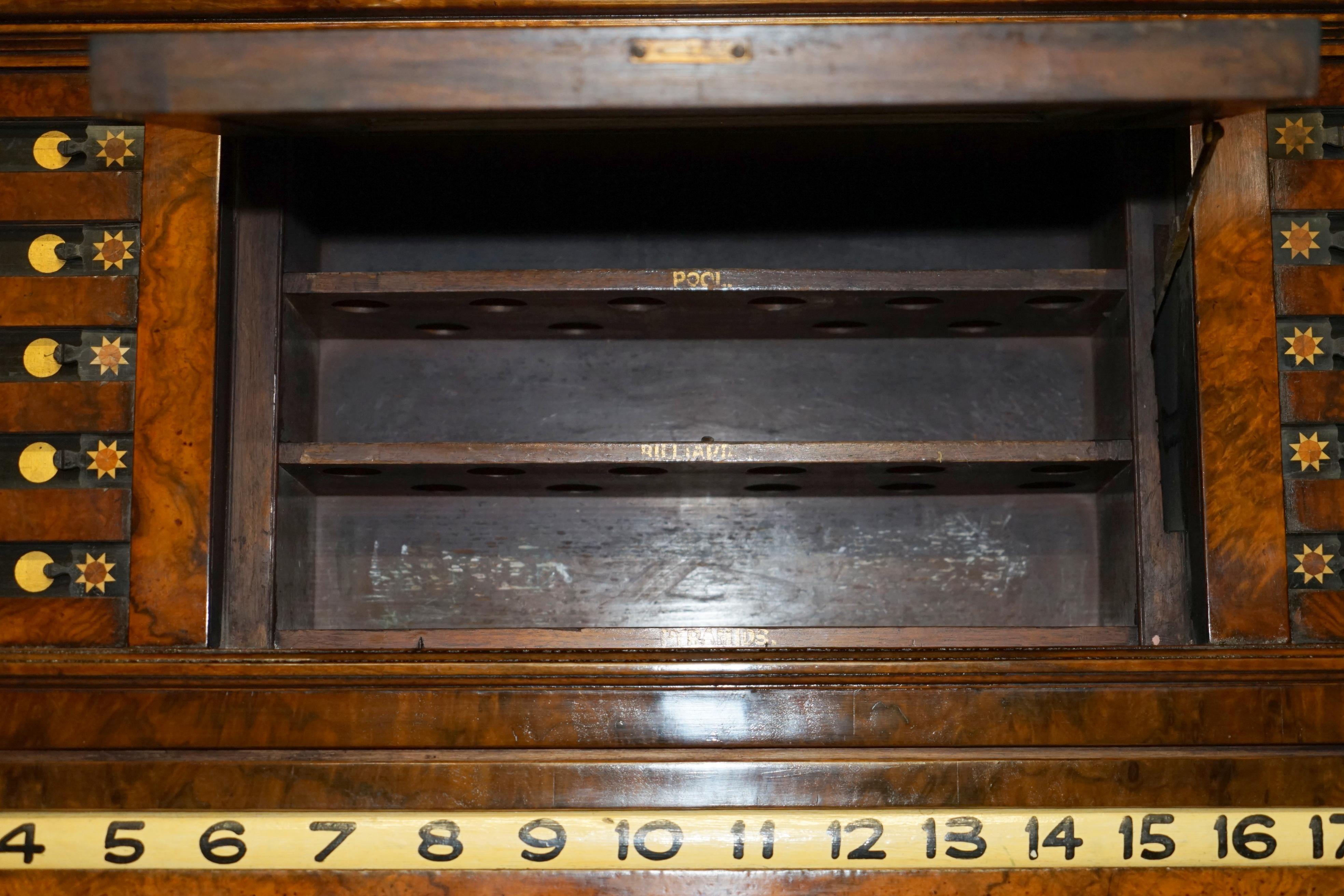 EST 1848 TABLERO DE BUCEO RESTAURADO DE ORME & SON'S BURR WALNUT DE LA MEJOR CALIDAD en venta 9