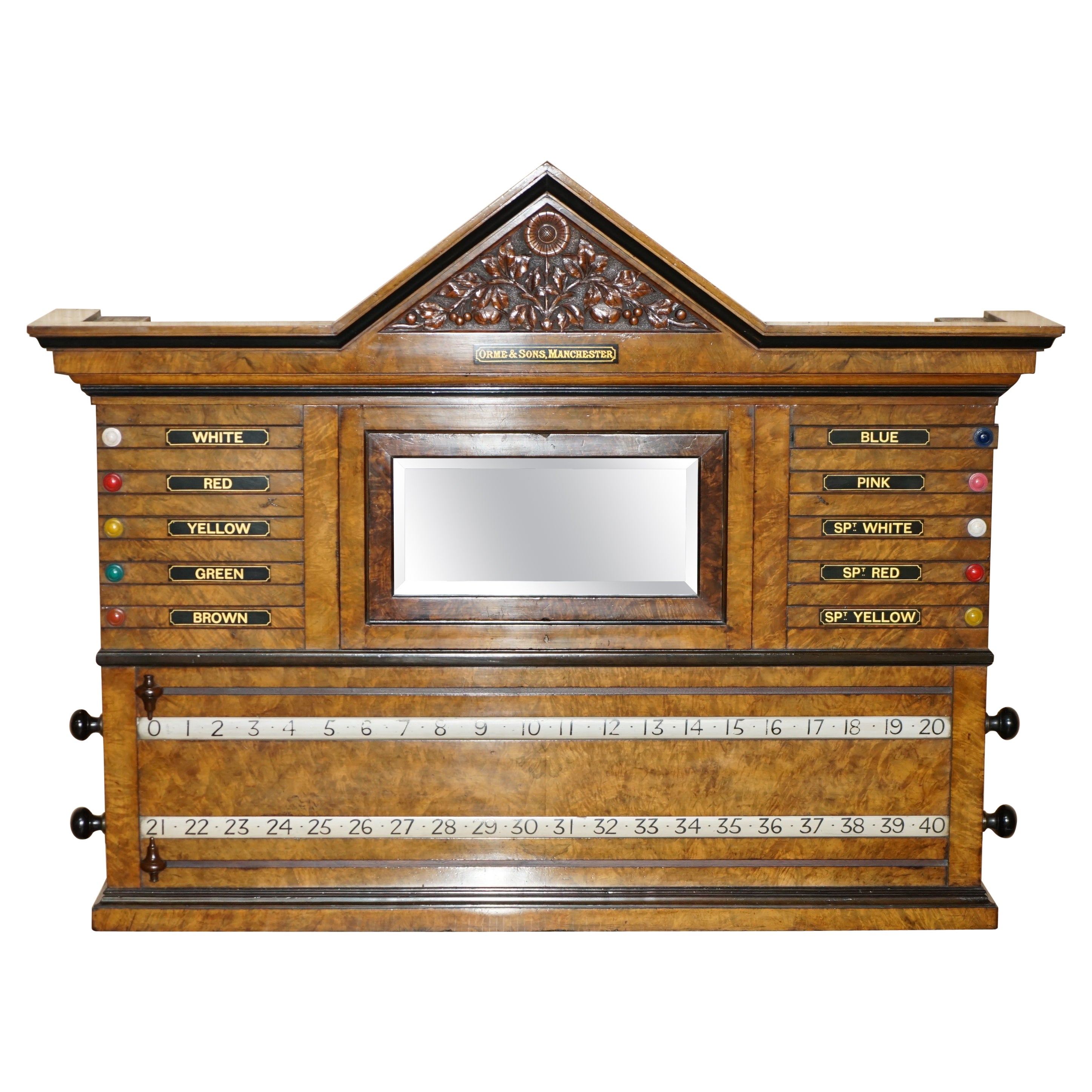 EST 1848 MUSEUMSQUALITÄT ORME 
SON
s BURR 
BURL WALNUT SNOOKER SCOREBOARD im Angebot
