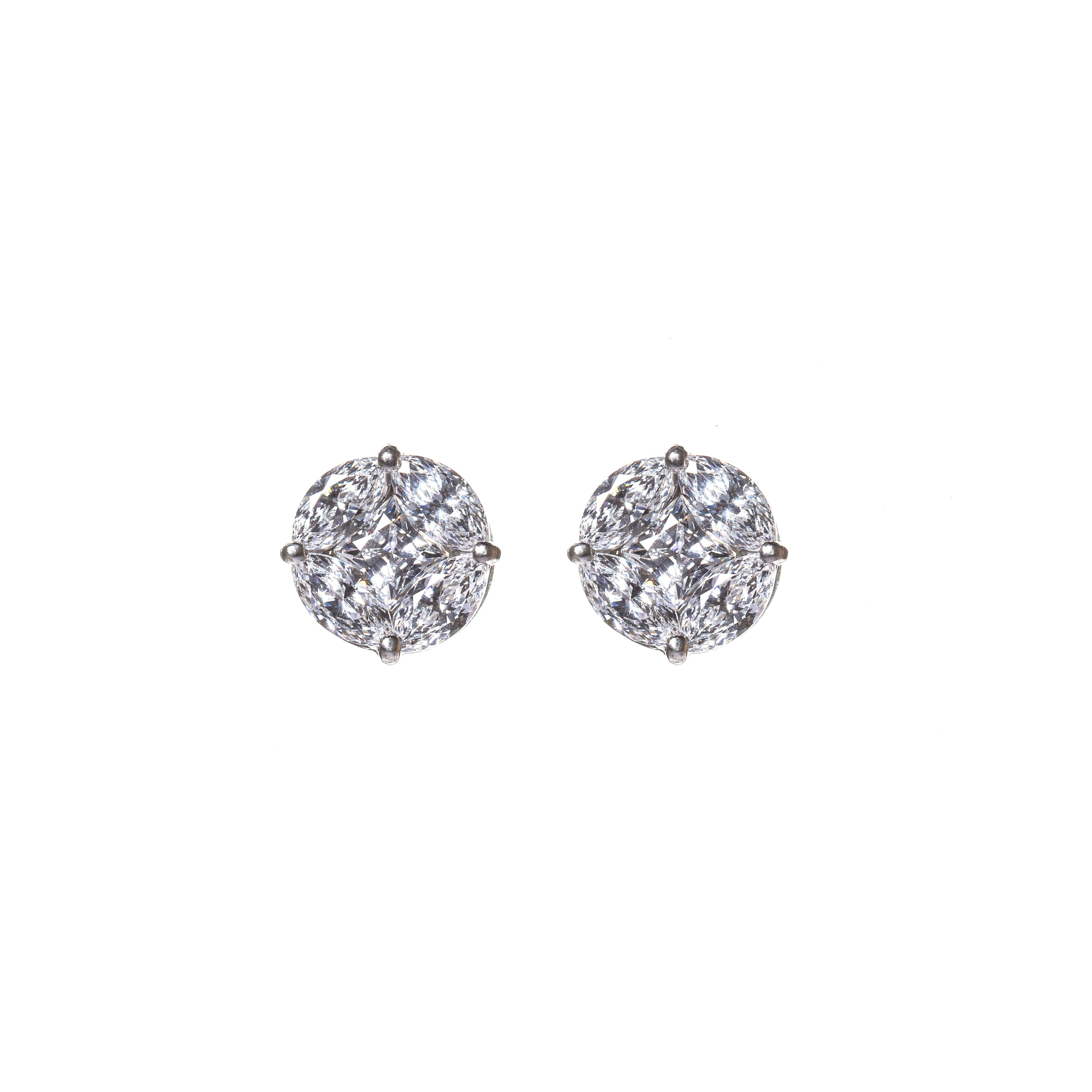 One Love Solitär-Ohrringe aus 18 Karat Gold und Diamanten (Zeitgenössisch) im Angebot
