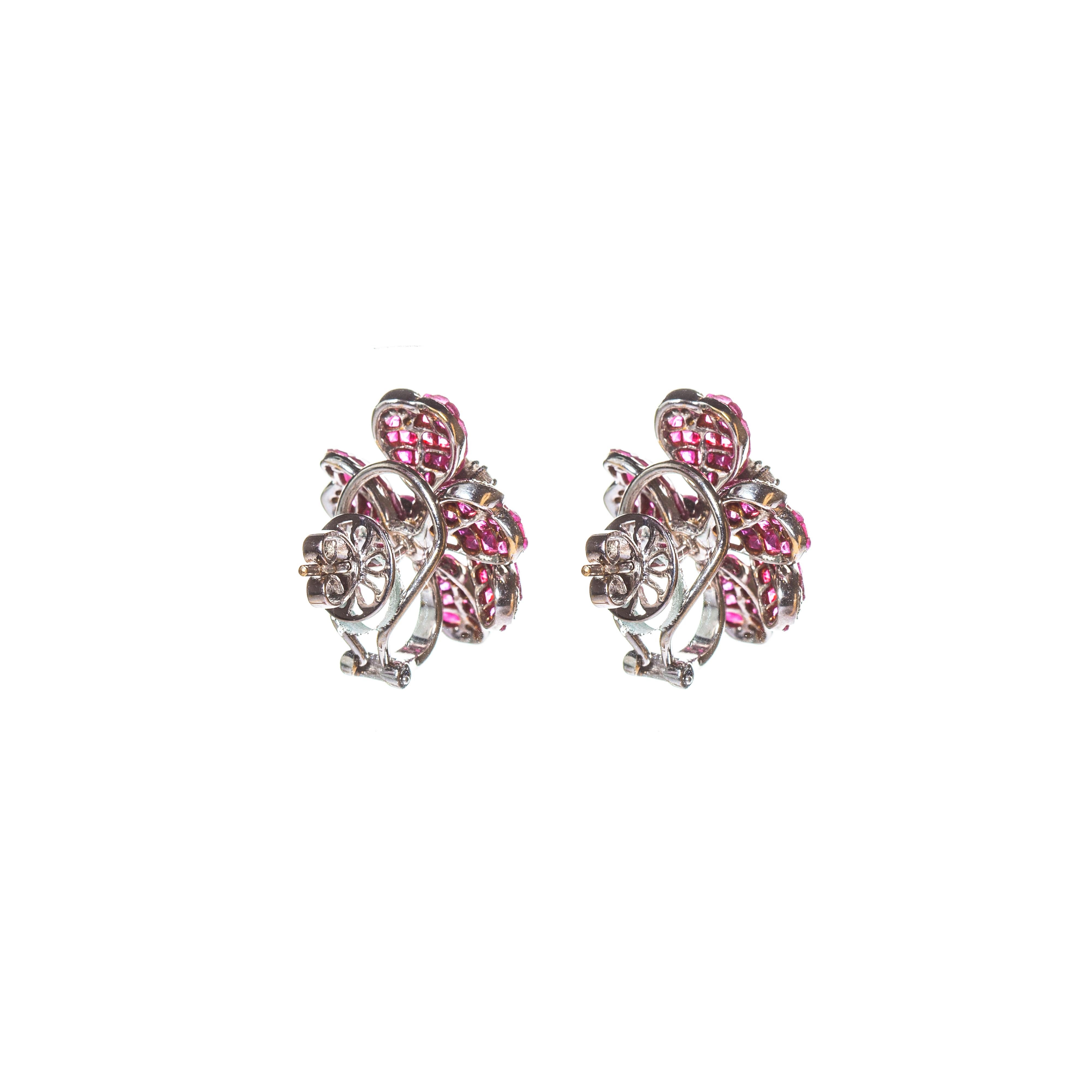 Brilliant Cut Orchid Ruby Flowers in 18 Karat Gold and Diamonds For Sale
