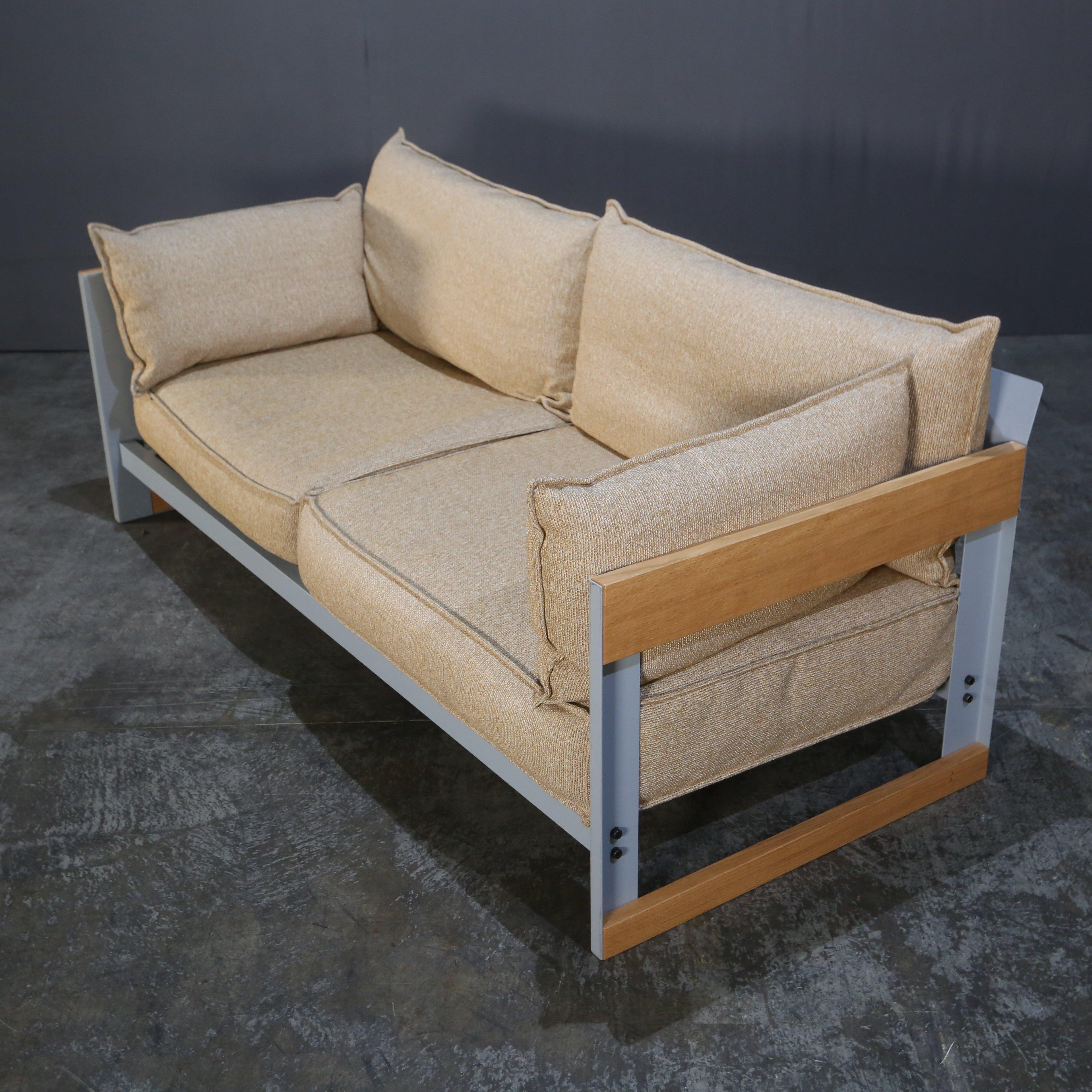 XXI secolo e contemporaneo Established & Sons Divano a cassetta beige di Ronan and Erwan Bouroullec in vendita