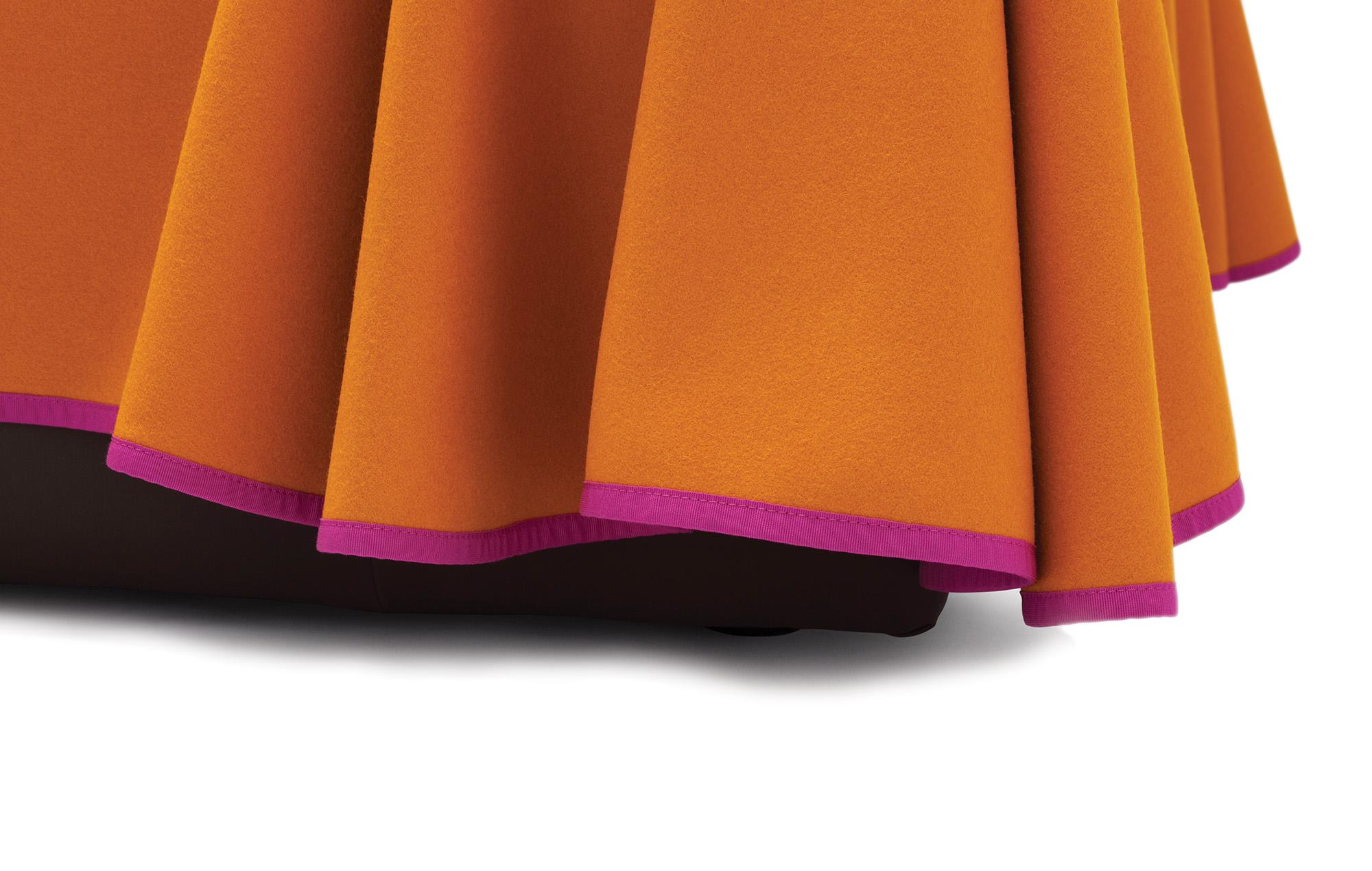 XXIe siècle et contemporain Canapé cape Established &amp; Sons en magenta de Konstantin Grcic en vente
