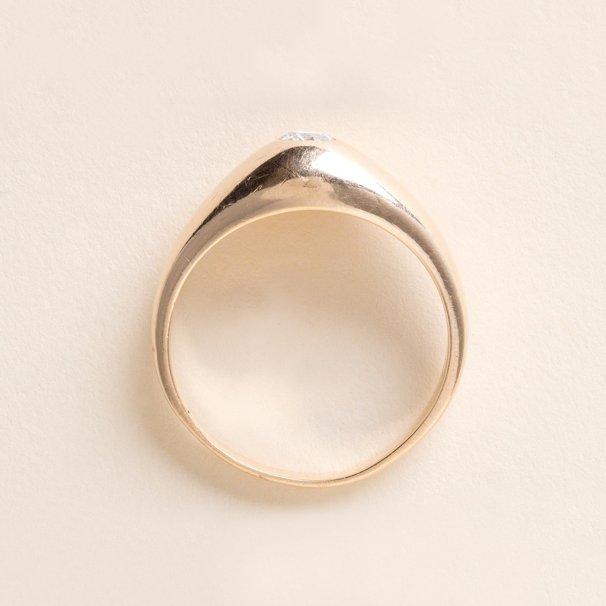 Estate 0.20 Carat Diamond Gypsy Dome Gents Ring 14K Yellow Gold In Good Condition For Sale In Los Angeles, CA