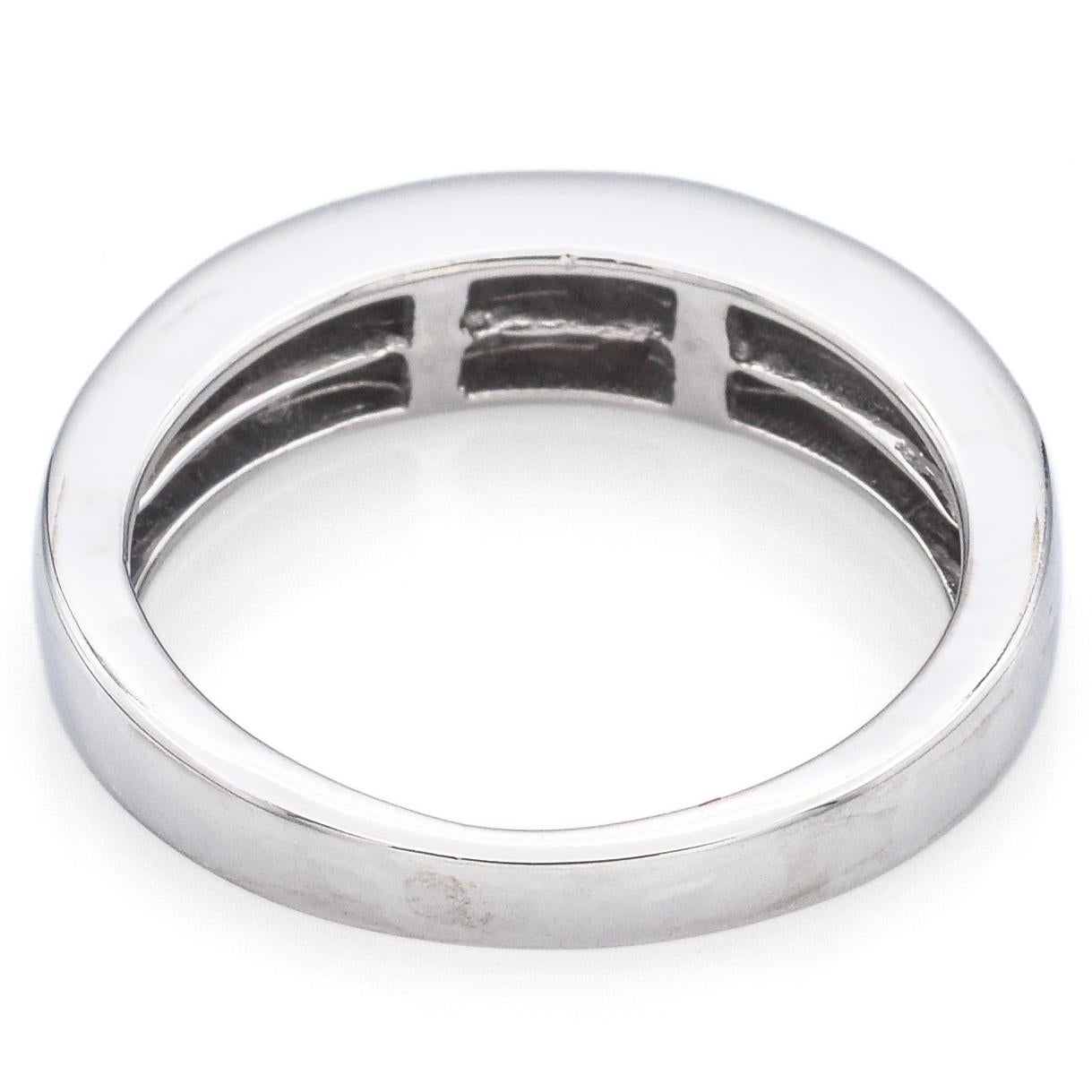 Baguette Cut Estate 0.51 TCW Diamond White Gold Band Ring Size 5.5 For Sale