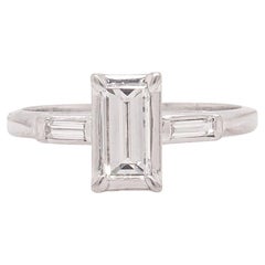 Nachlass 0,60 Karat Baguette-Diamant & Platin-Dreisteinring mit drei Steinen