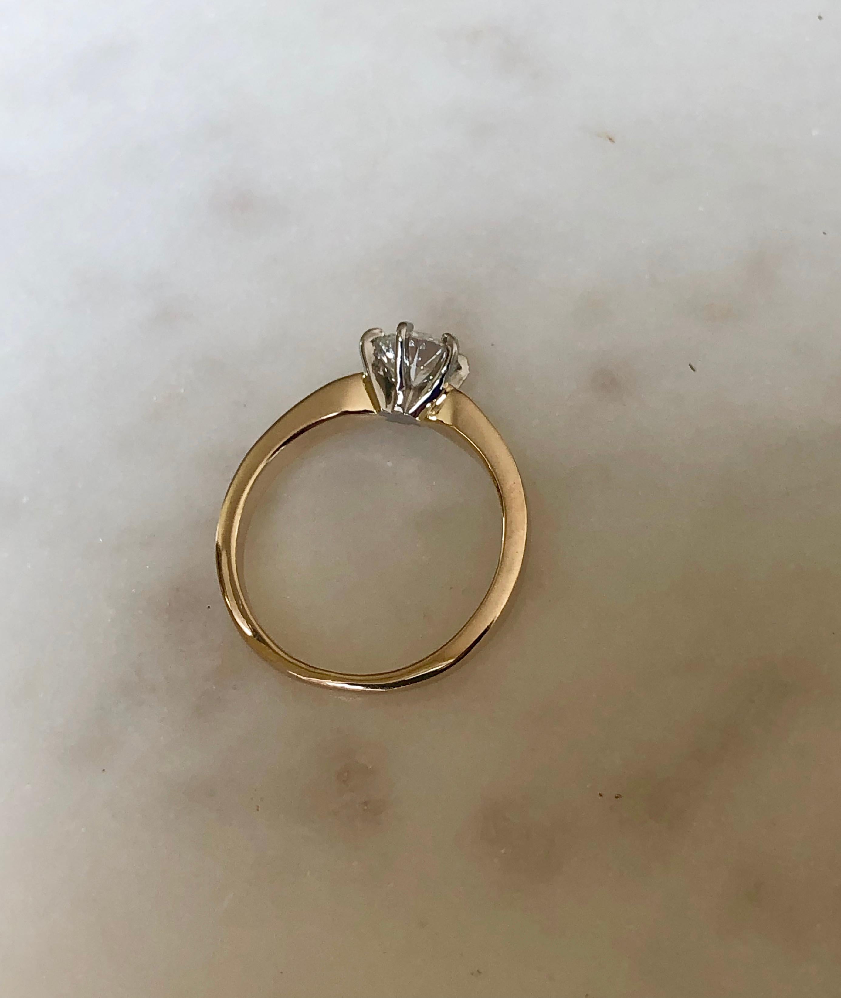 Contemporain Bague de fiançailles vintage en or 18 carats et platine avec diamants naturels de 0,75 carat en vente