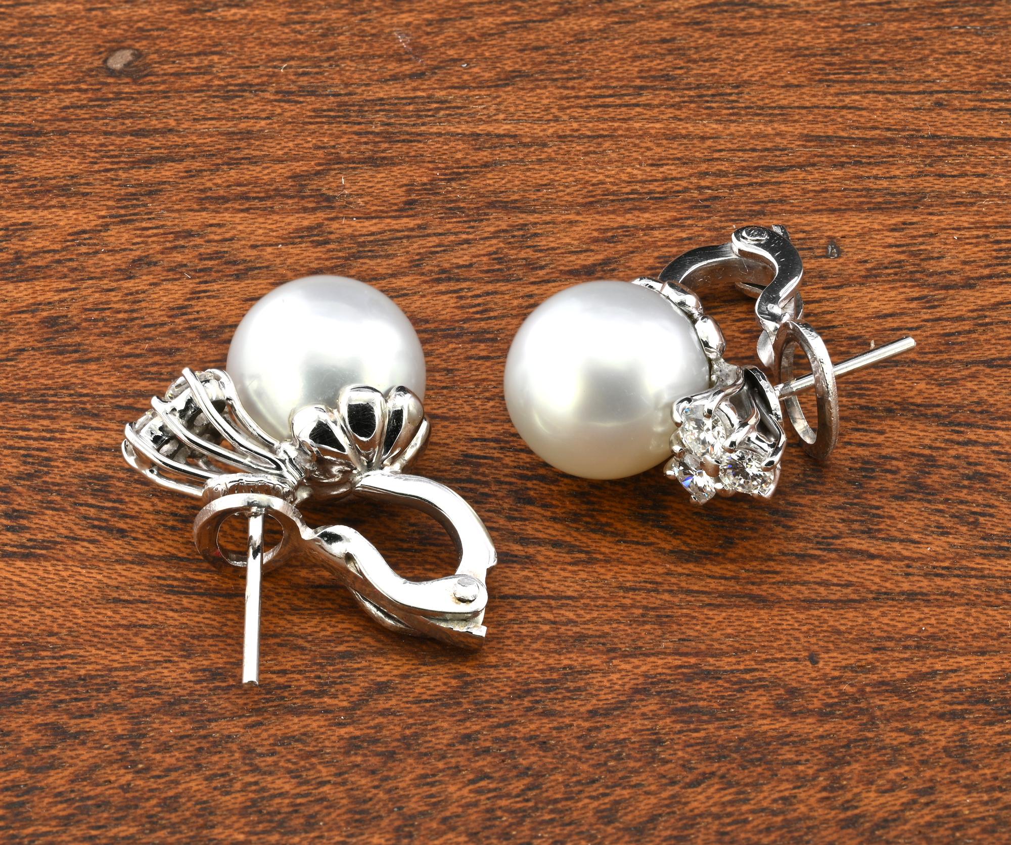Estate 10.5 mm. South Sea Pearl .60 CT  G VVS Diamond  18 Kt In Good Condition For Sale In Napoli, IT