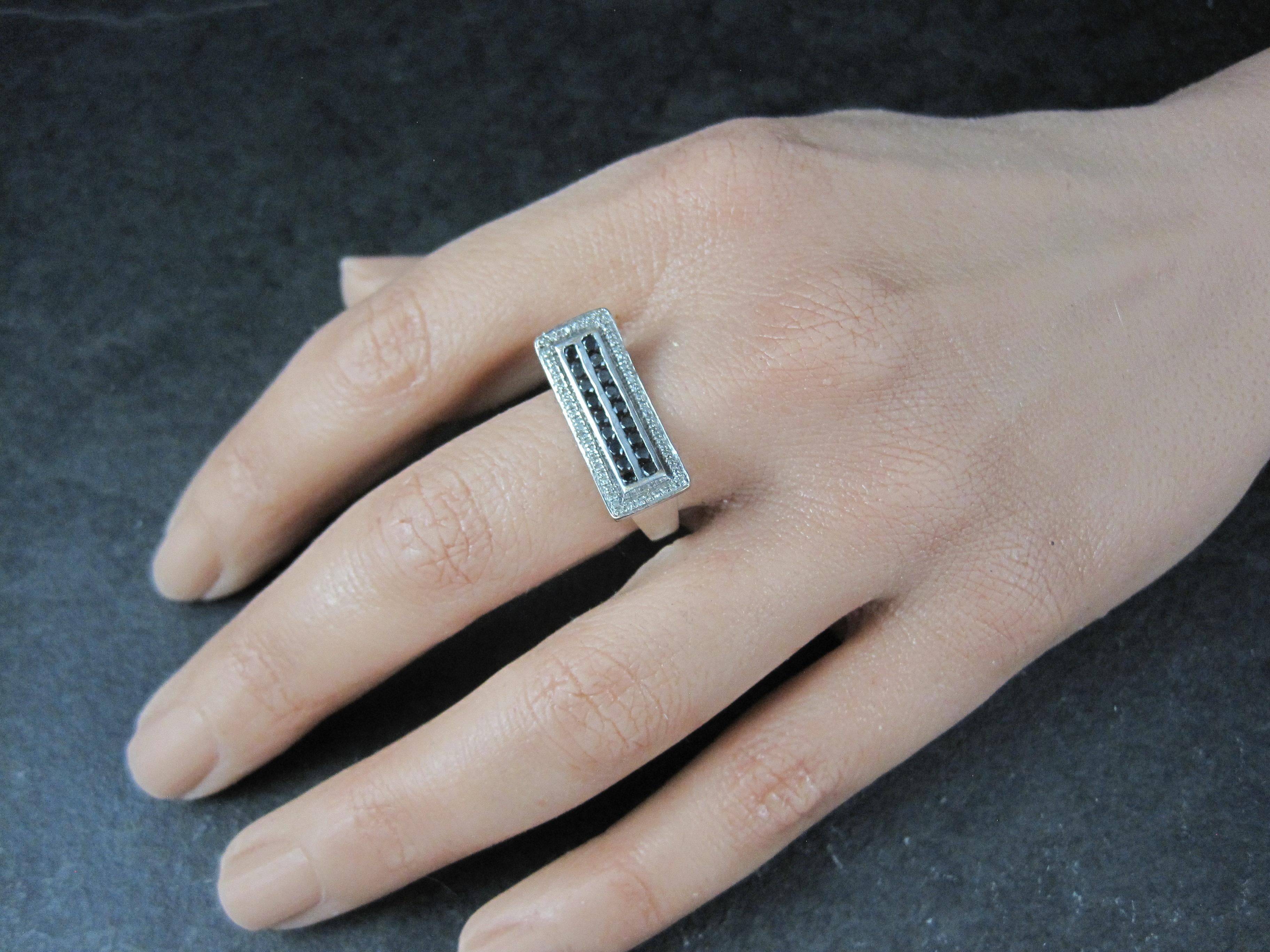 Estate 10K Black and White Diamond Ring .64 Ctw Size 8.5 For Sale 7