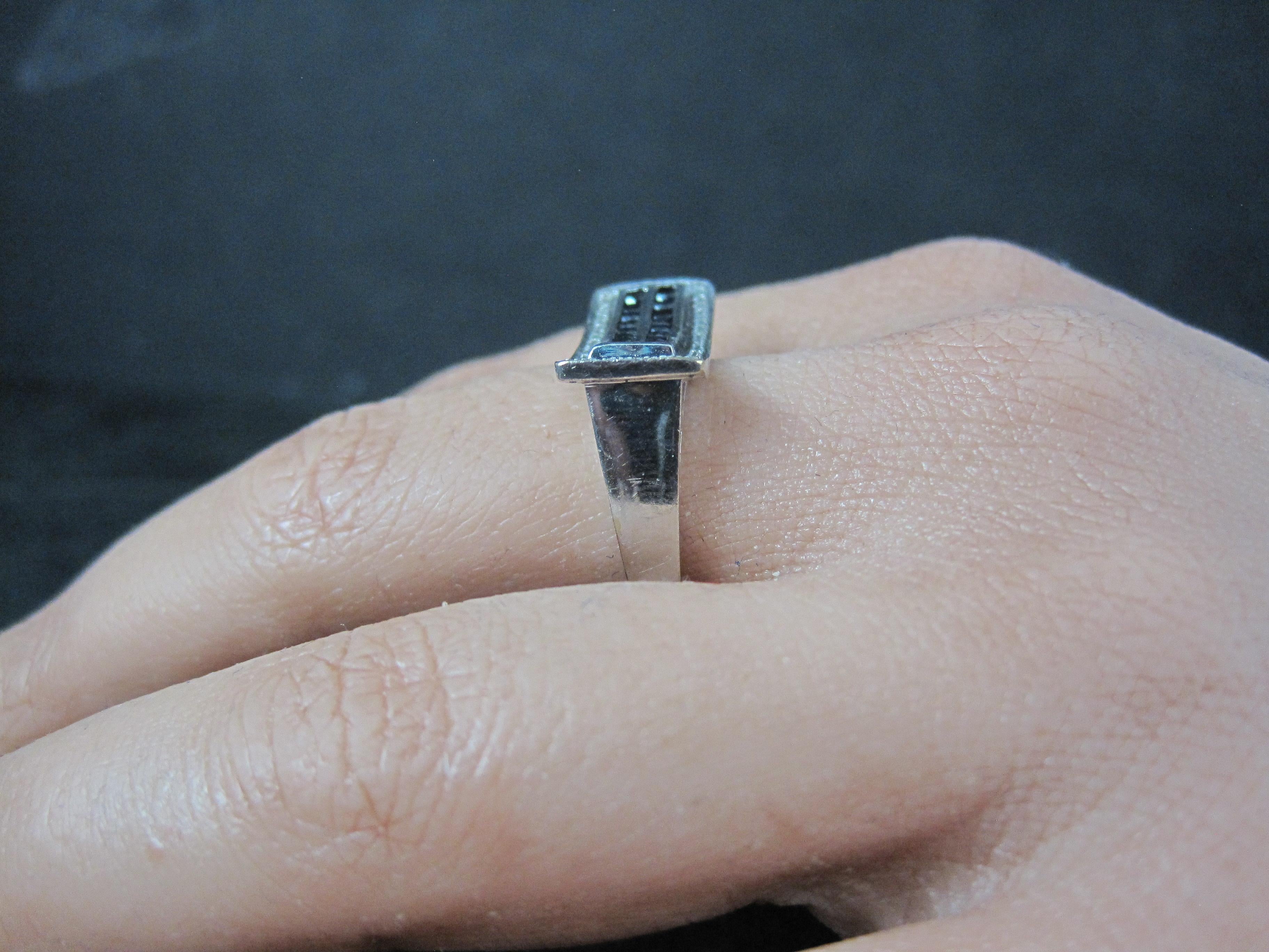 Estate 10K Black and White Diamond Ring .64 Ctw Size 8.5 For Sale 8
