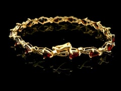 Estate 10k Yellow Gold Trillion Cut Garnet Polished Links Line Bracelet