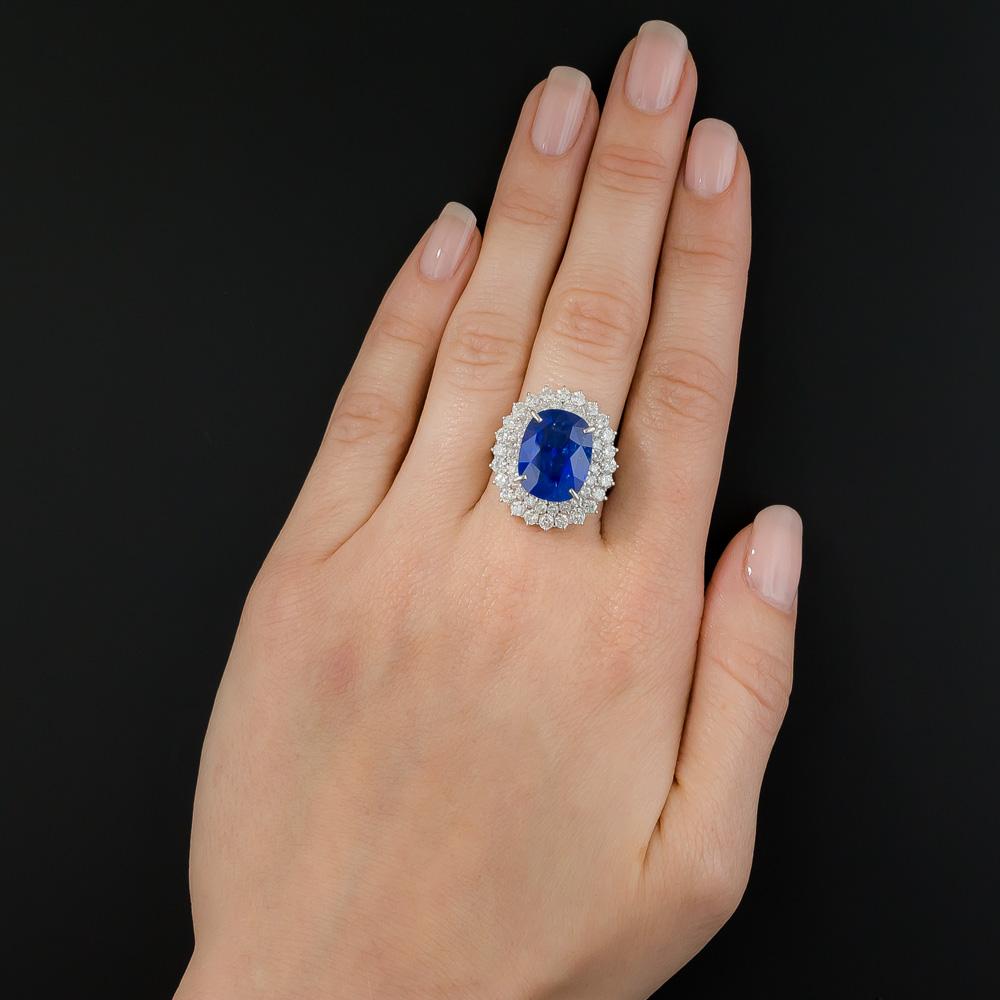 Brilliant Cut Estate 12.18 Carat Ceylon Sapphire Diamond Ring, GIA For Sale