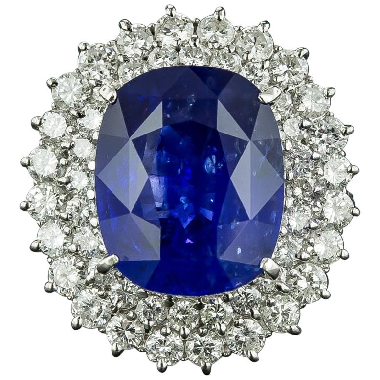 Estate 12.18 Carat Ceylon Sapphire Diamond Ring, GIA For Sale