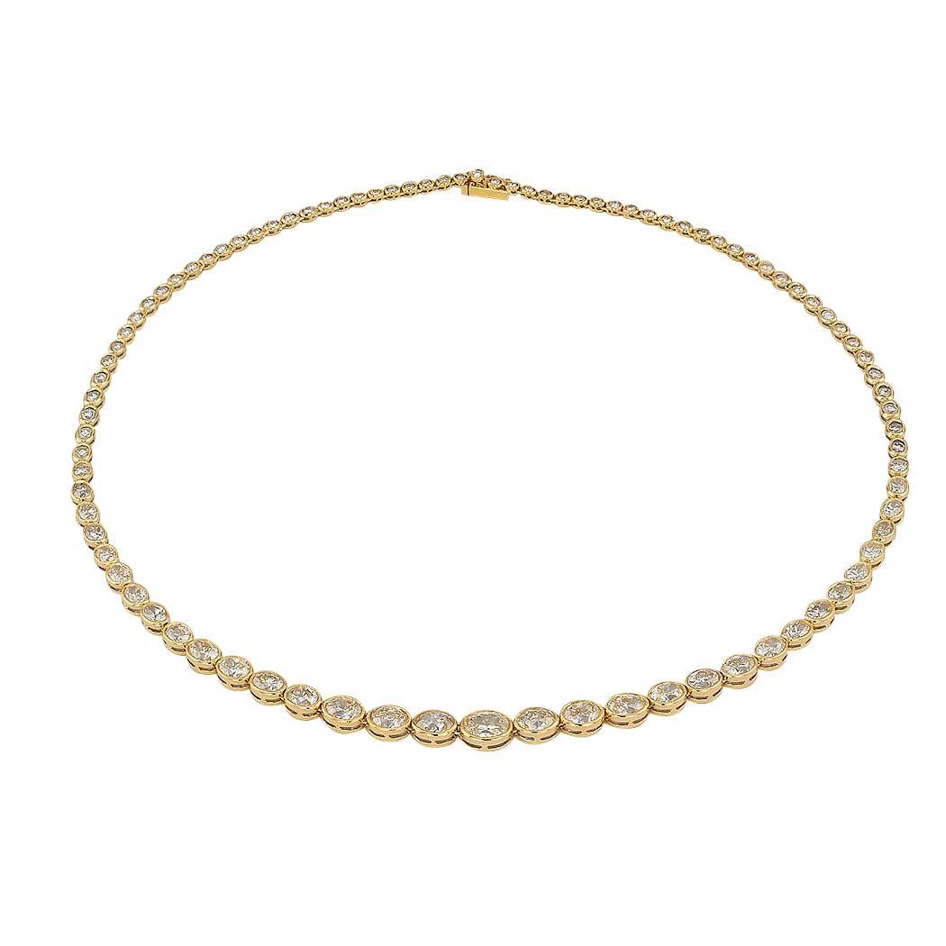 Contemporary Estate 12.84 Carat Diamond Yellow Gold Riviera Necklace