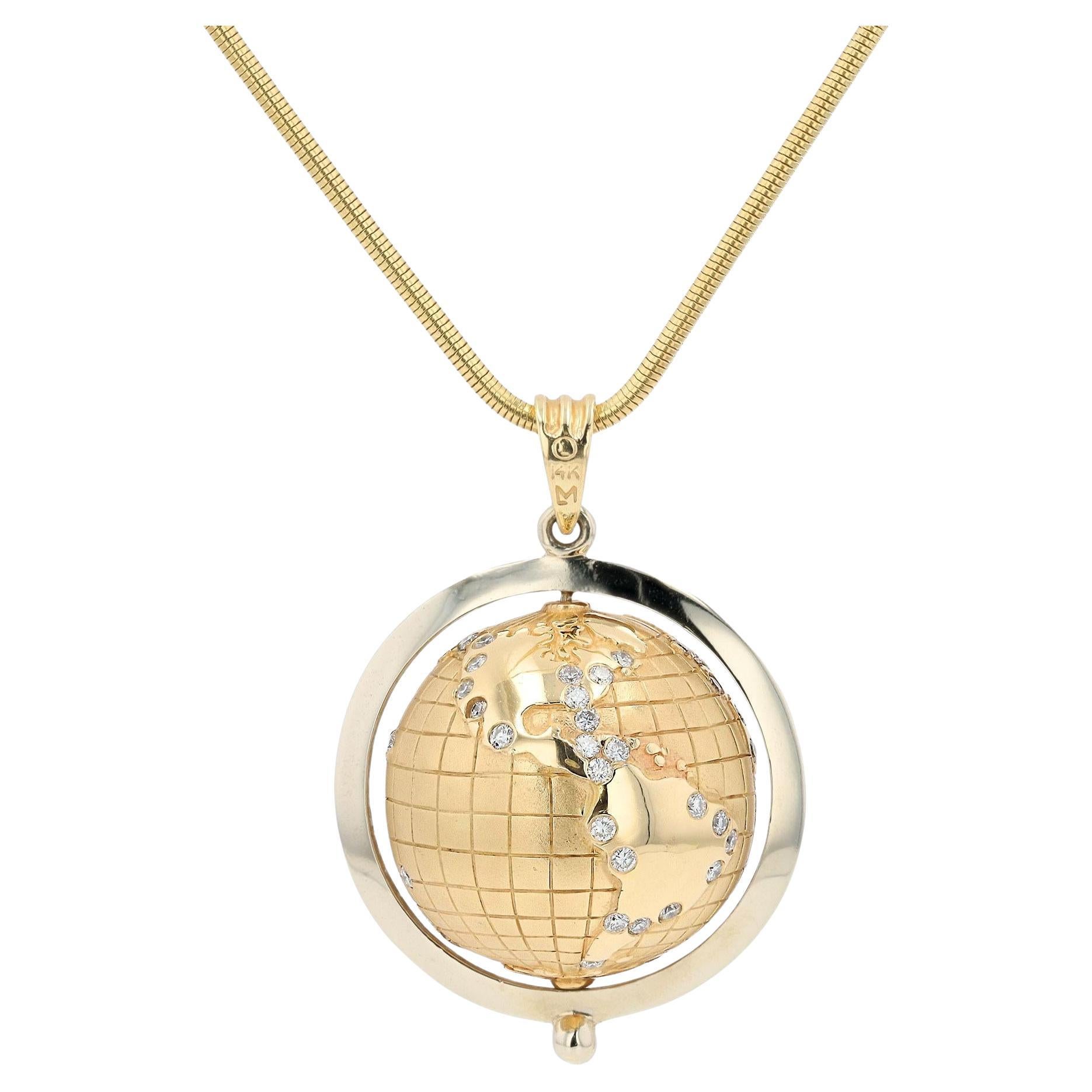 Pendentif globe terrestre en or 14 carats et diamants Estate