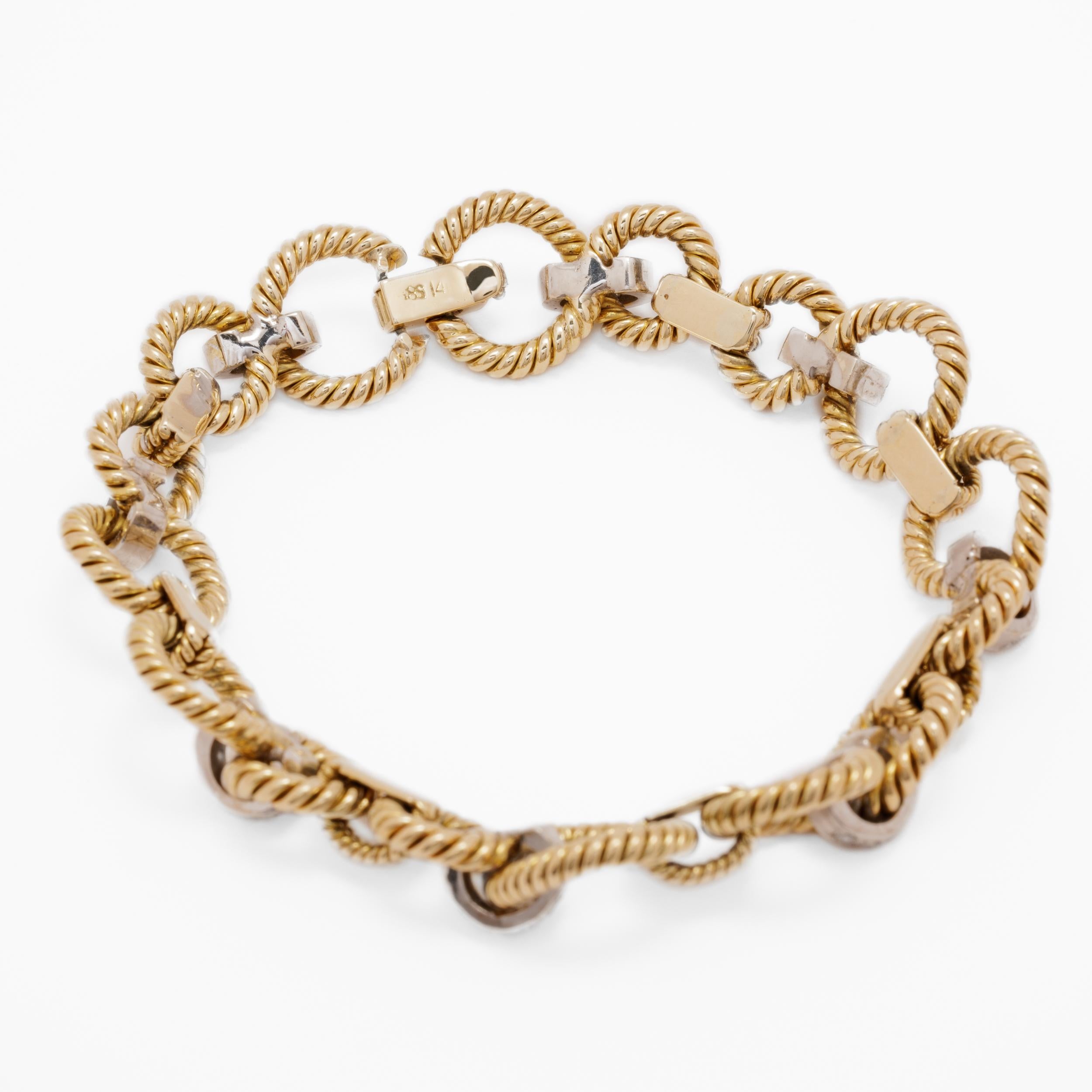 Estate 14 Karat Yellow Gold Bracelet with Diamonds In Good Condition For Sale In New York, NY