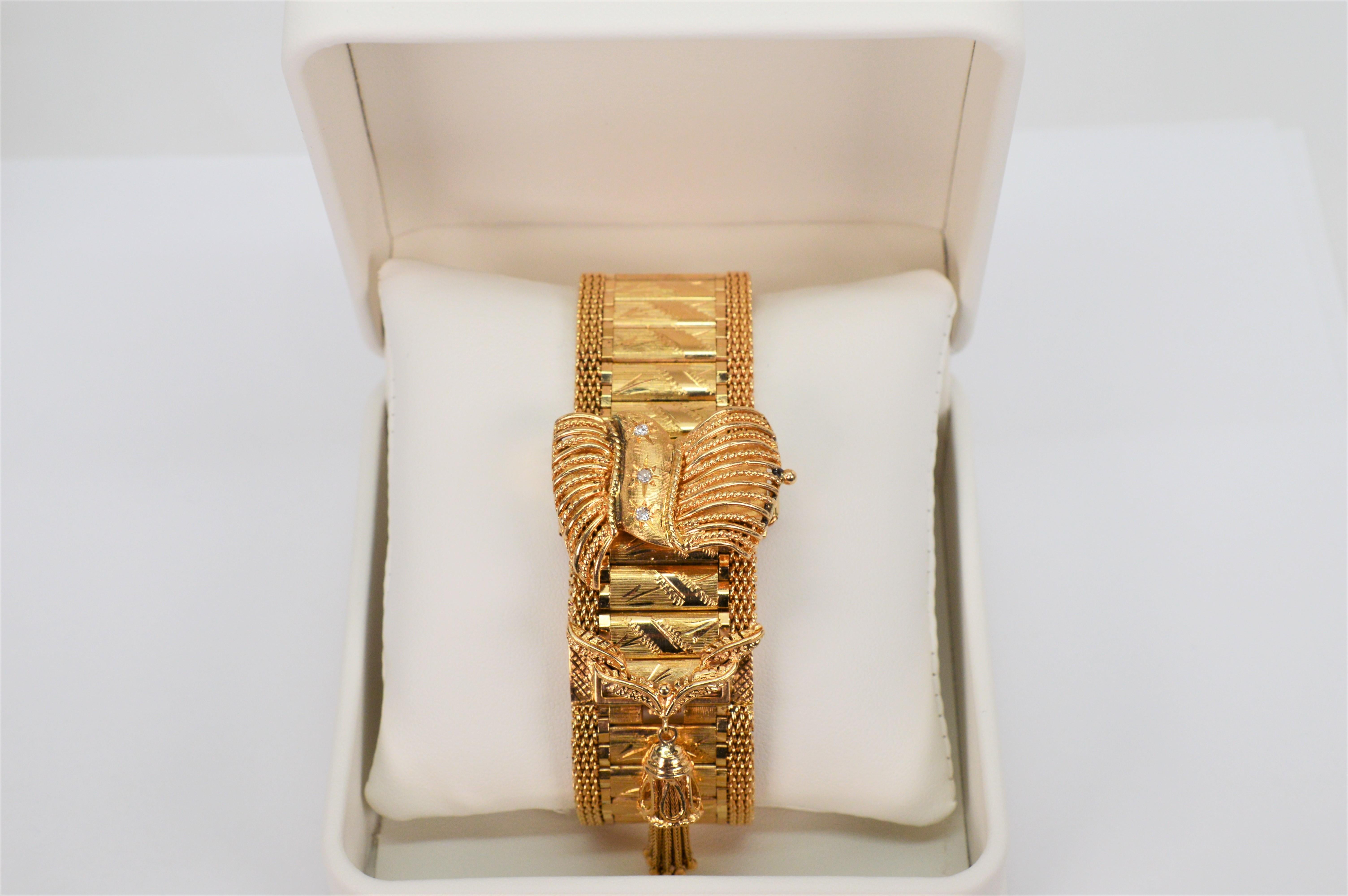Estate 14 Karat Yellow Gold Wrap Bracelet Watch wrap with Diamond Accents en vente 12