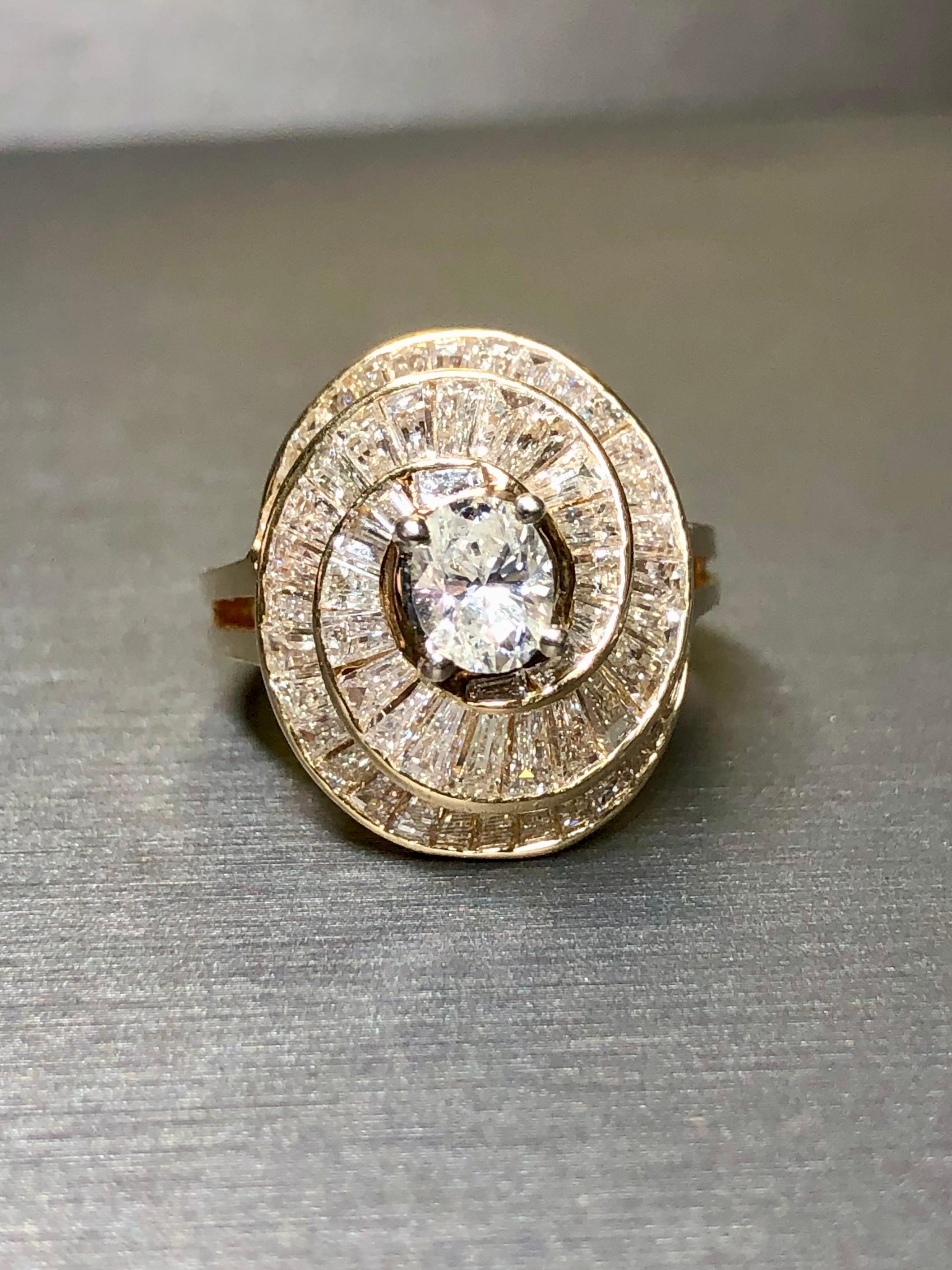 Nachlass 14K Baguette Oval Großer Spiral Cocktail Solitär Ring 5,40cttw H Vs Gr. 6 (Zeitgenössisch) im Angebot
