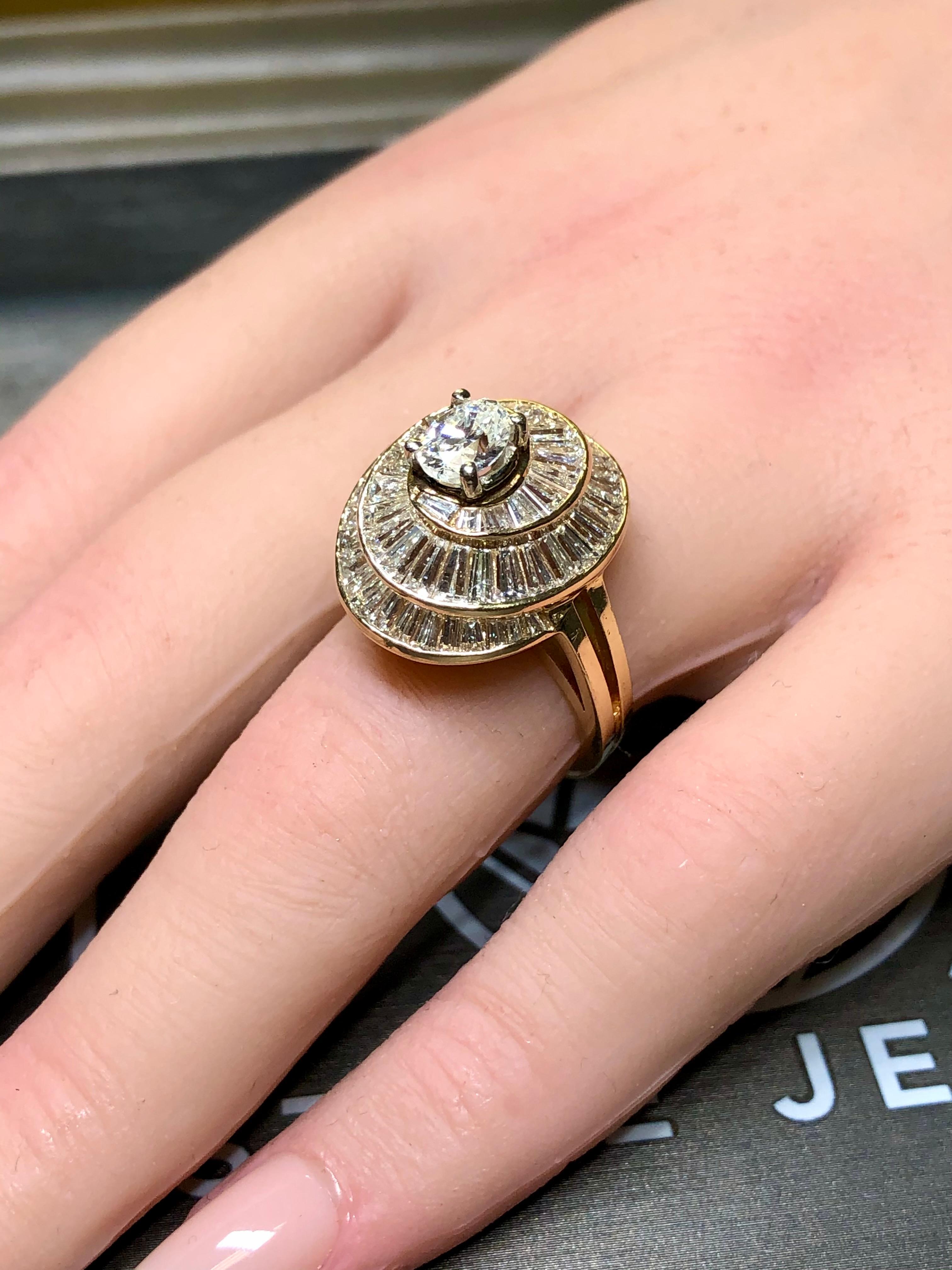 Nachlass 14K Baguette Oval Großer Spiral Cocktail Solitär Ring 5,40cttw H Vs Gr. 6 im Angebot 2