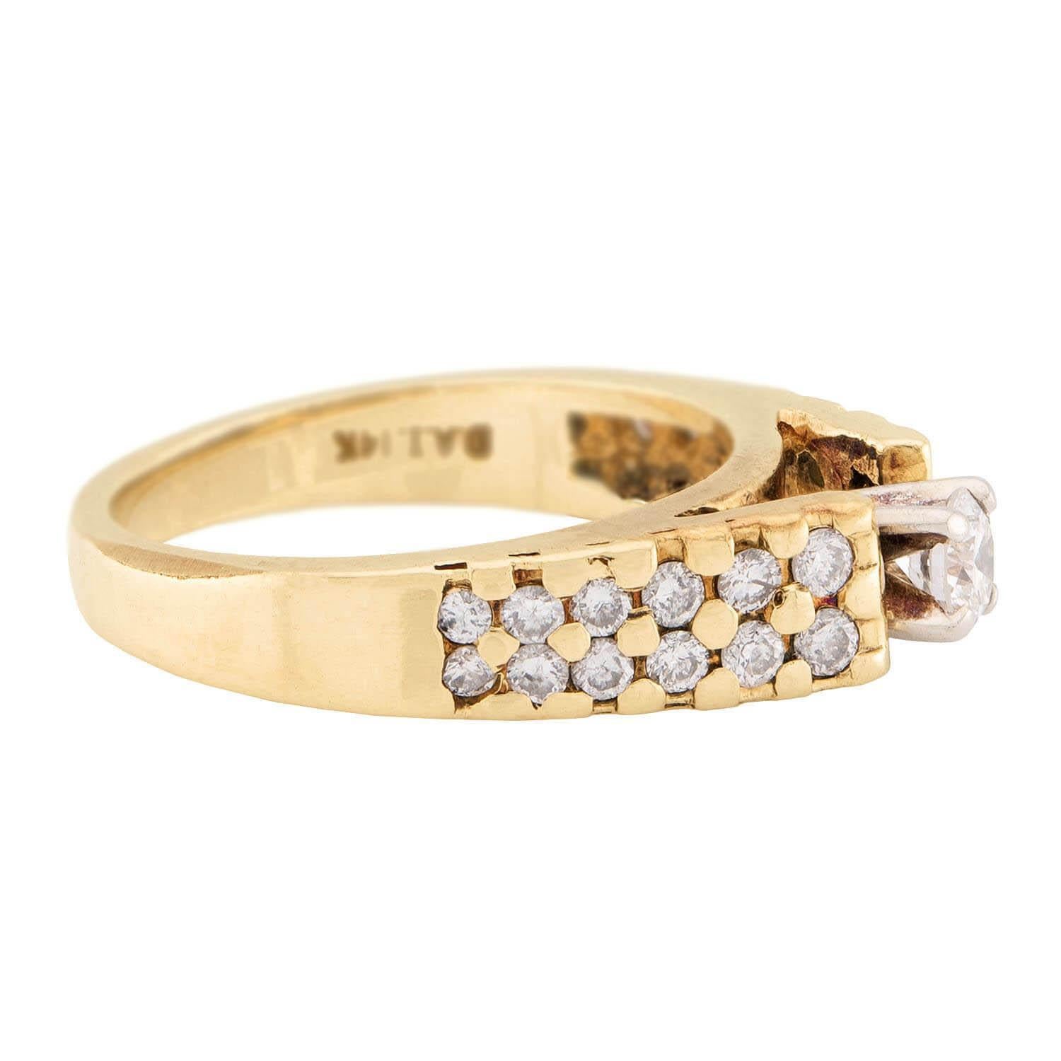 Moderne Bague à diamant 14k Estate en vente
