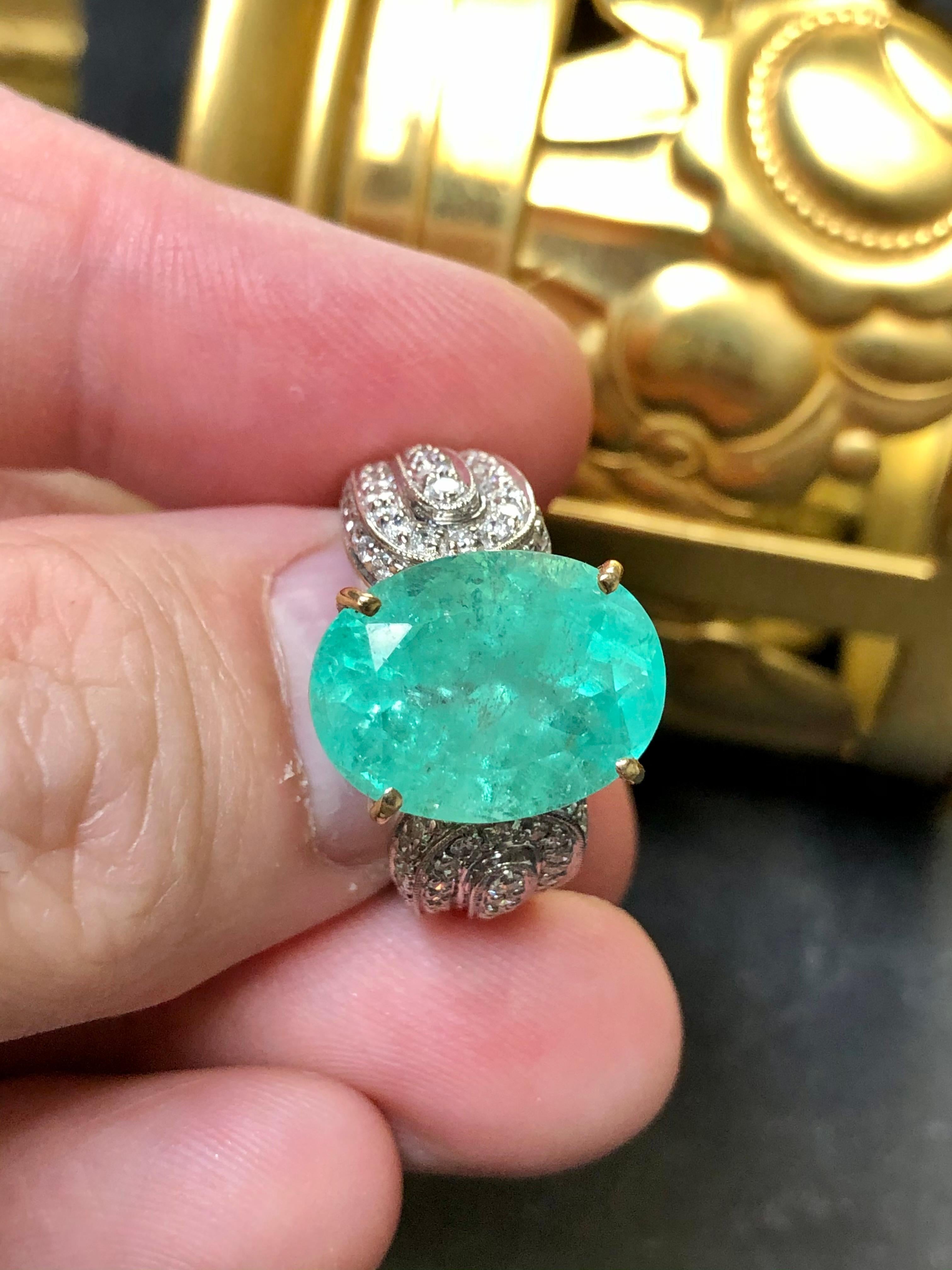 Estate 14K LARGE Oval Emerald Diamond Cocktail Ring Sz 7.25 9.24cttw In Good Condition For Sale In Winter Springs, FL