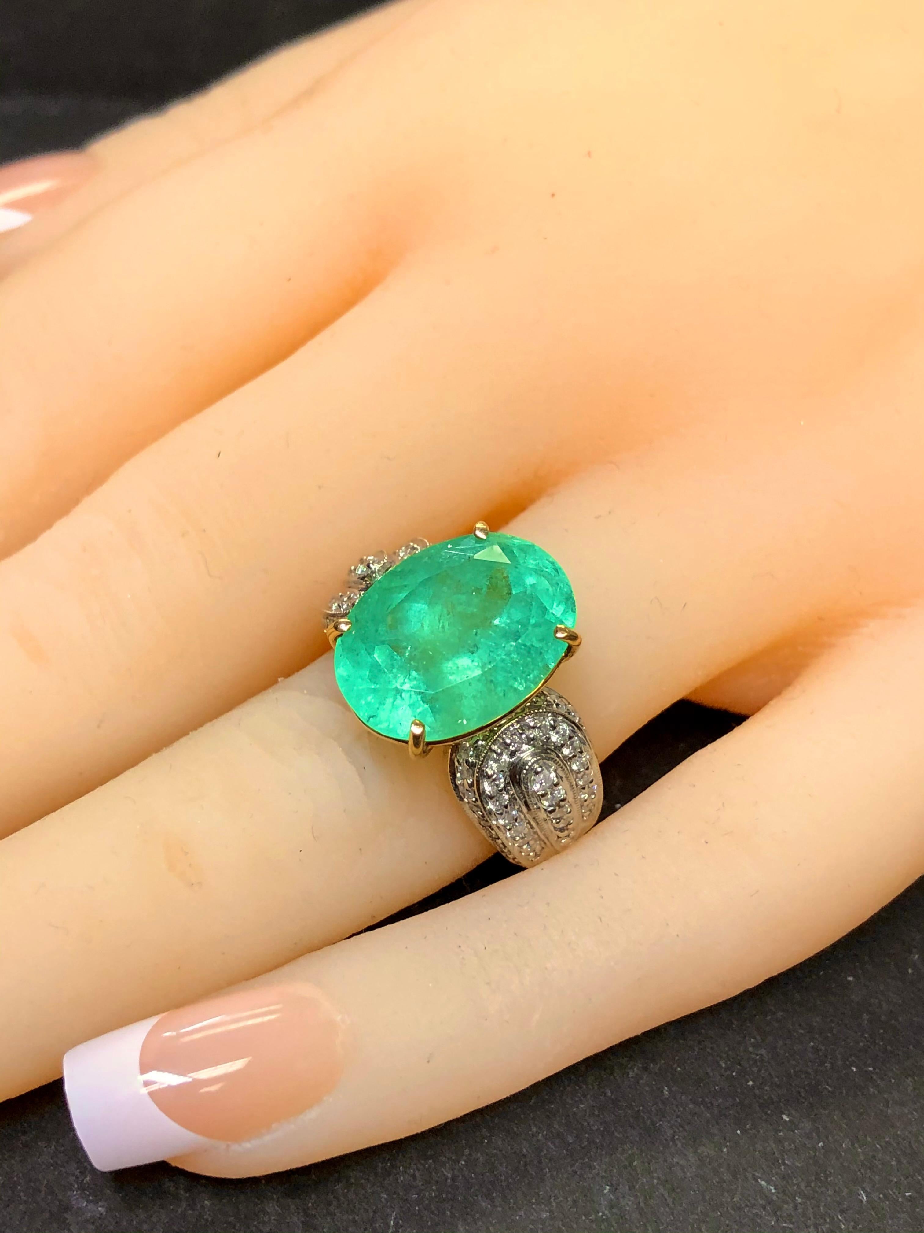 Estate 14K LARGE Oval Emerald Diamond Cocktail Ring Sz 7.25 9.24cttw For Sale 1