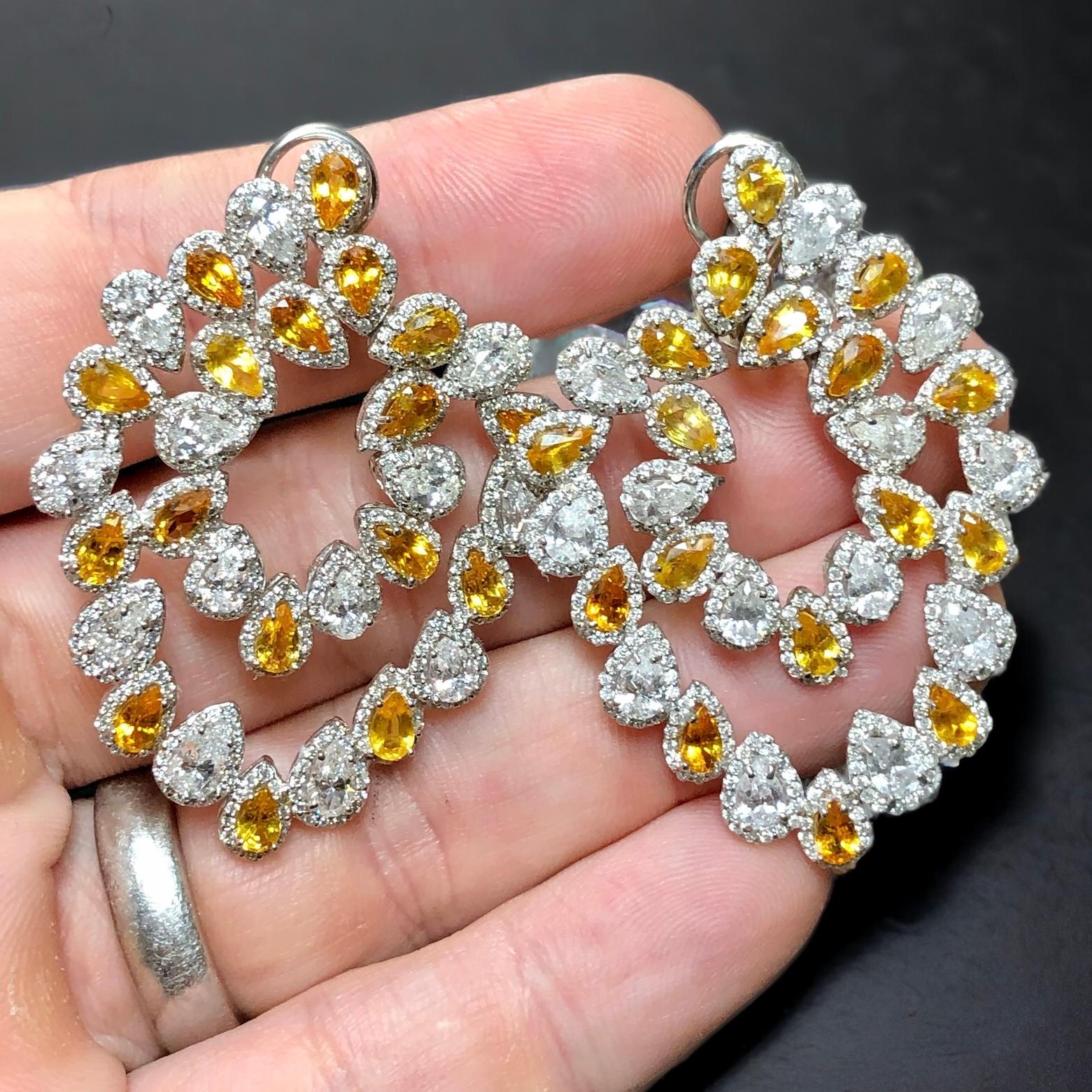 Orecchini Omega in oro bianco 14K con pera, diamante rotondo e zaffiro arancione 19,80ctw in vendita 6