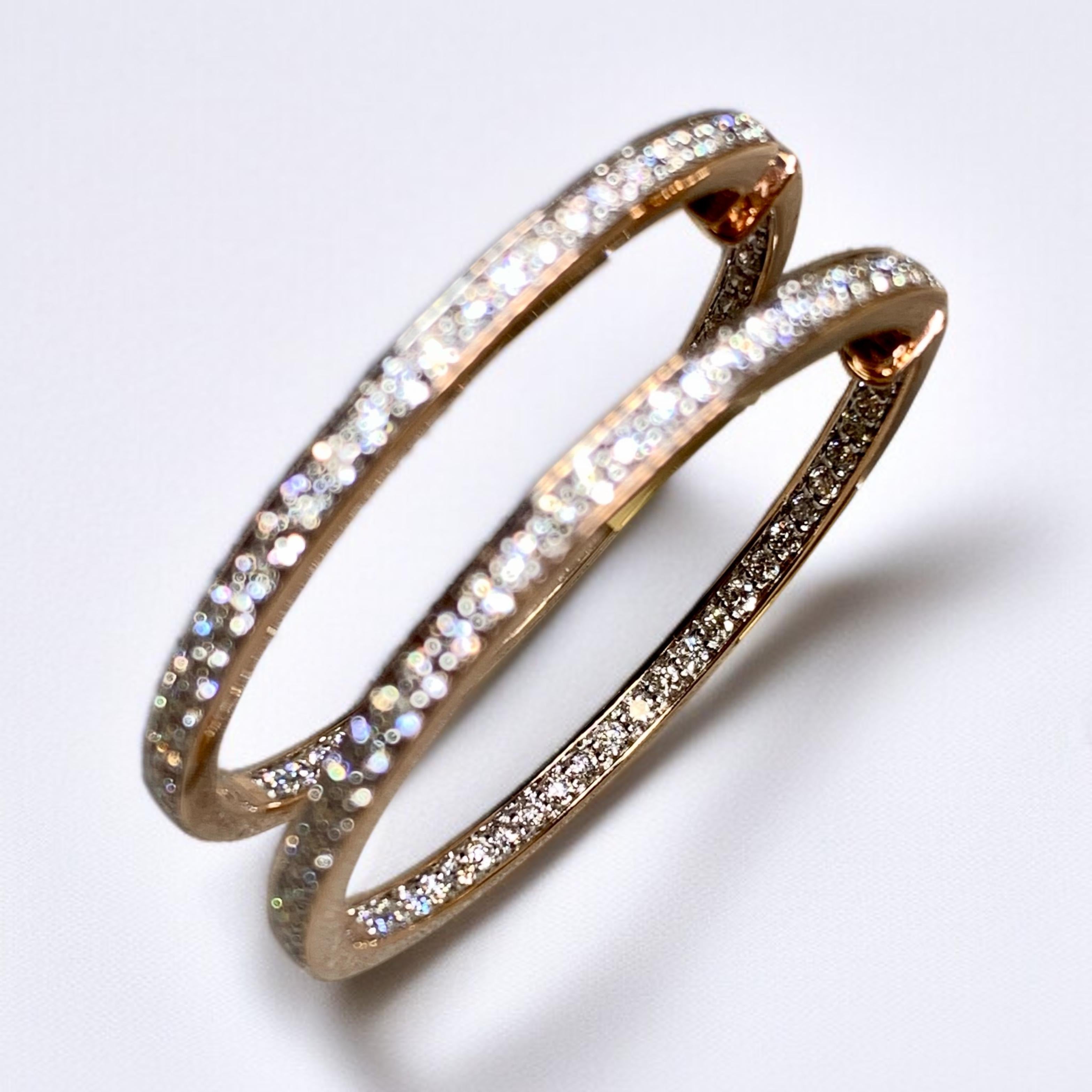 Taille ronde Estate Boucles d'oreilles en or rose 14K avec diamants à l'intérieur et à l'extérieur en vente