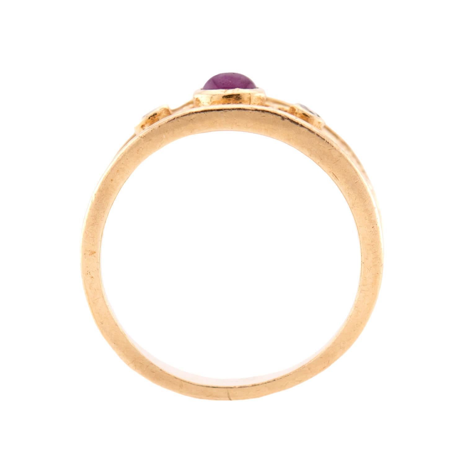 Taille cabochon Cigarette Estate 14k rubis et diamant en vente