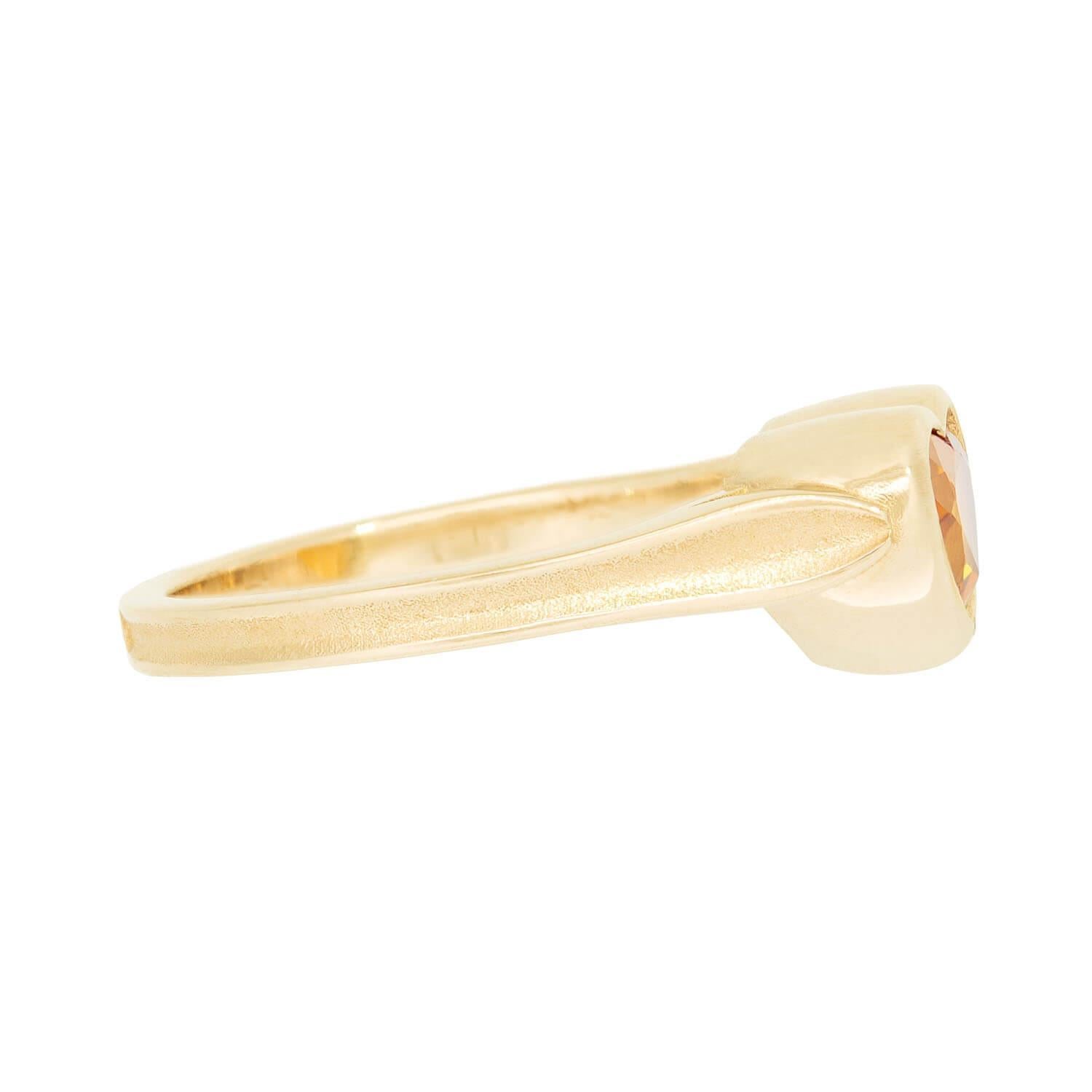 Moderno Estate 14k Sapphire Heart Ring in vendita