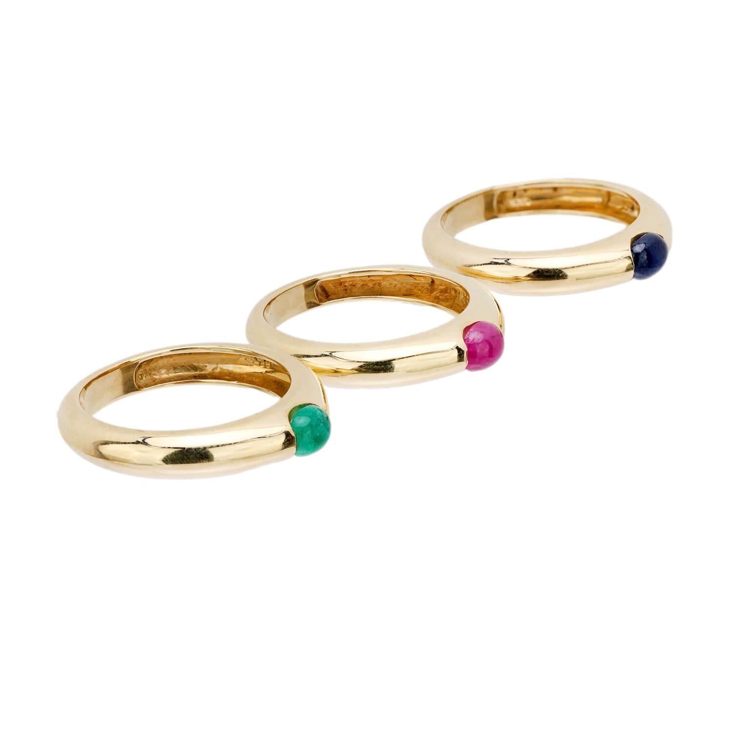 Nachlass 14k Saphir, Rubin & Smaragd Drei-Ring-Set (Cabochon) im Angebot