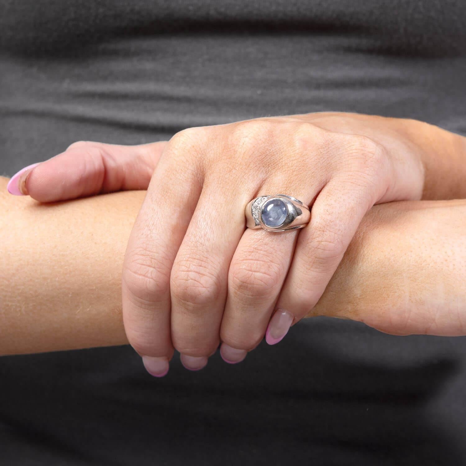 Anello con zaffiro e diamante a stella 14k Estate in vendita 1