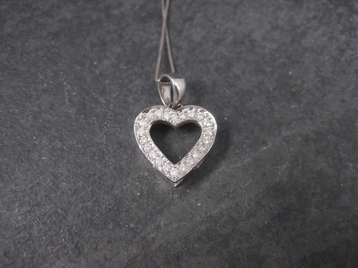 Round Cut Estate 14K White Gold .25 Carat Diamond Heart Pendant Necklace For Sale